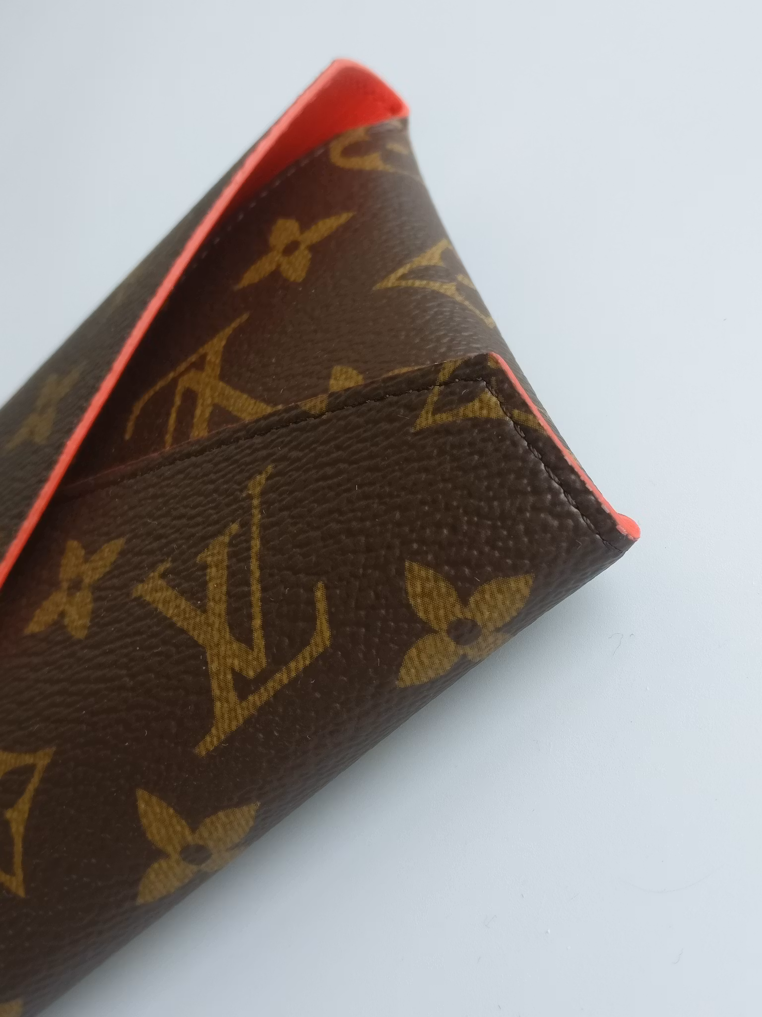 Louis Vuitton Kirigami M