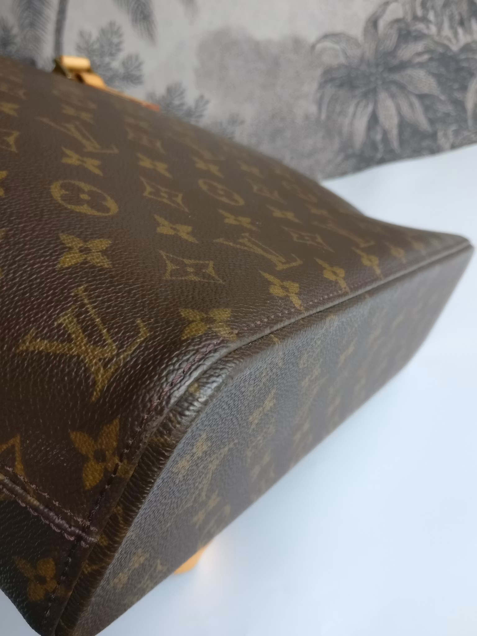 Louis Vuitton Luco shoulder bag