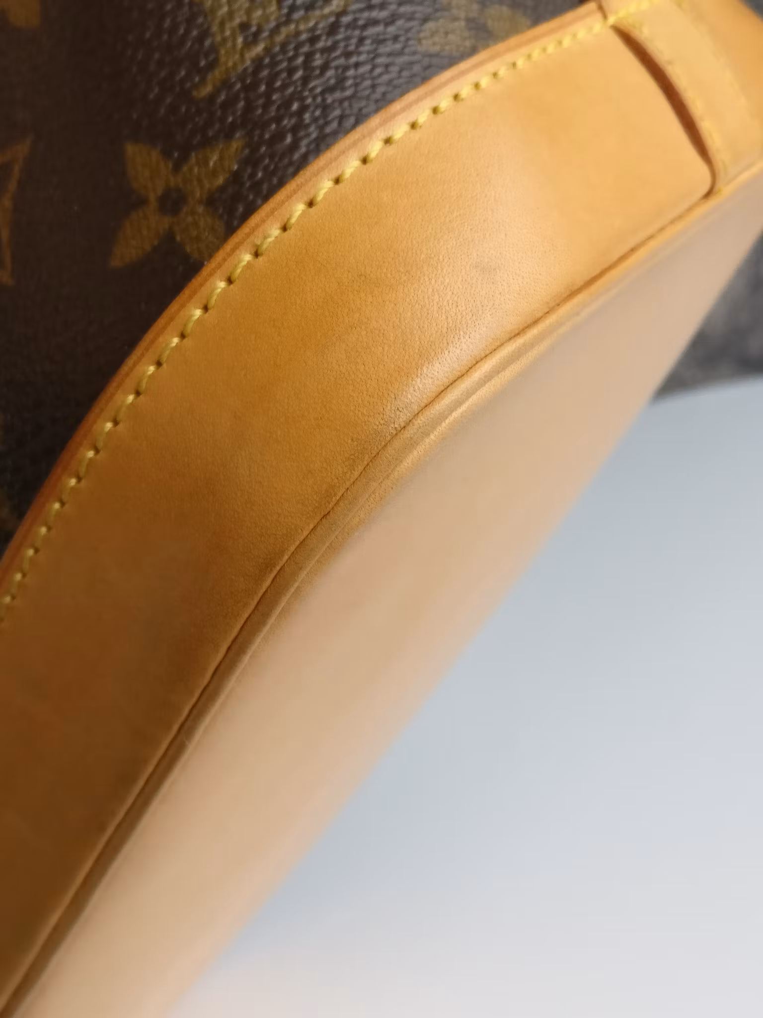 Louis Vuitton Alma PM