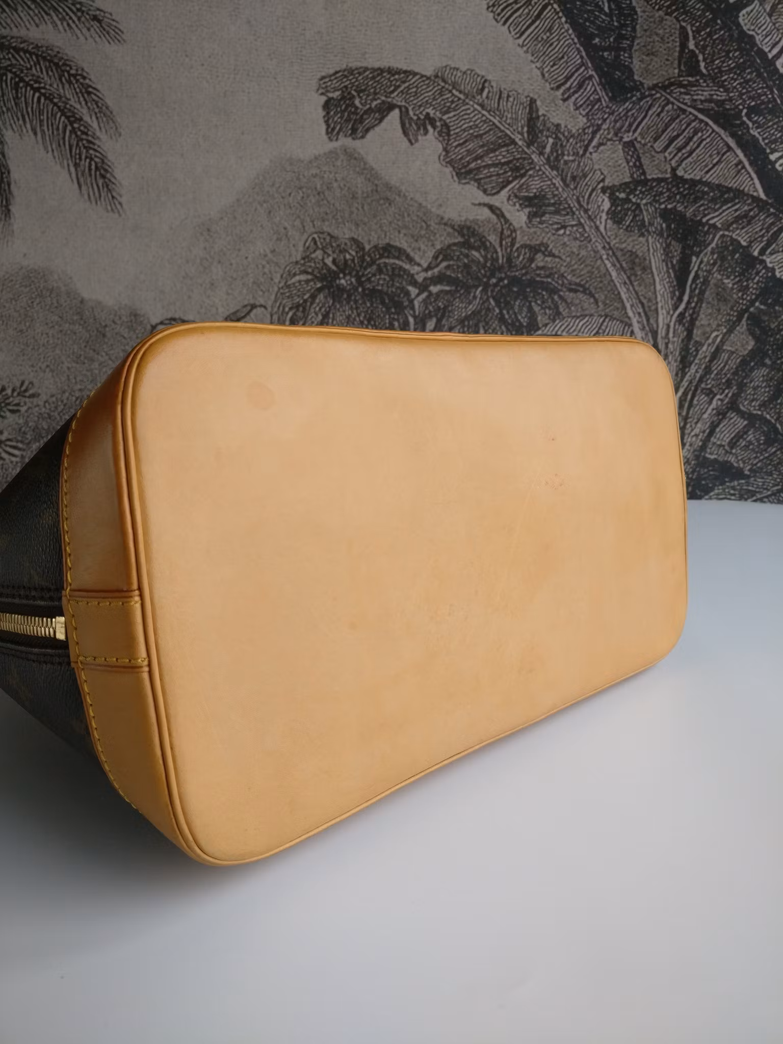 Louis Vuitton Alma PM