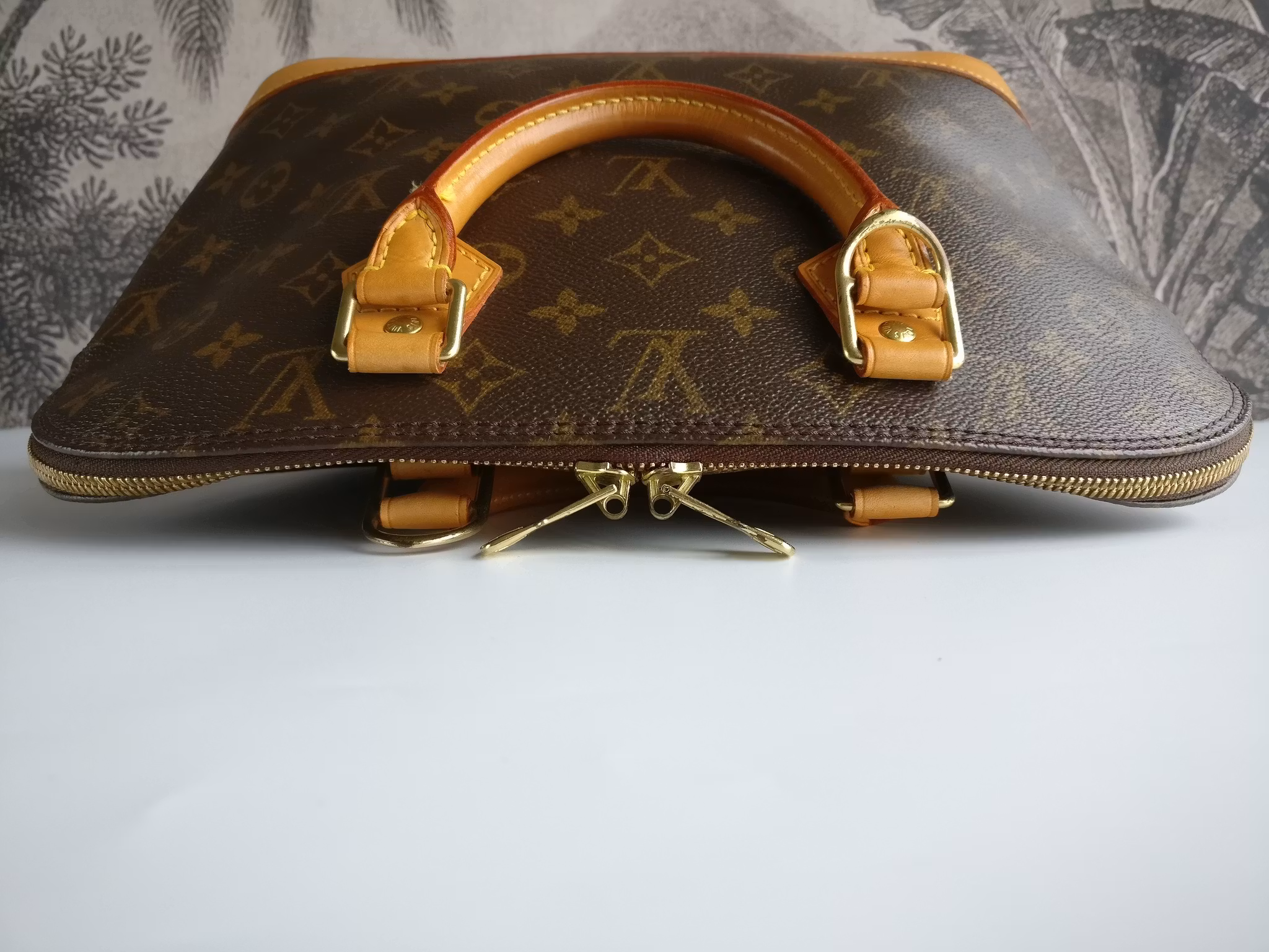 Louis Vuitton Alma PM