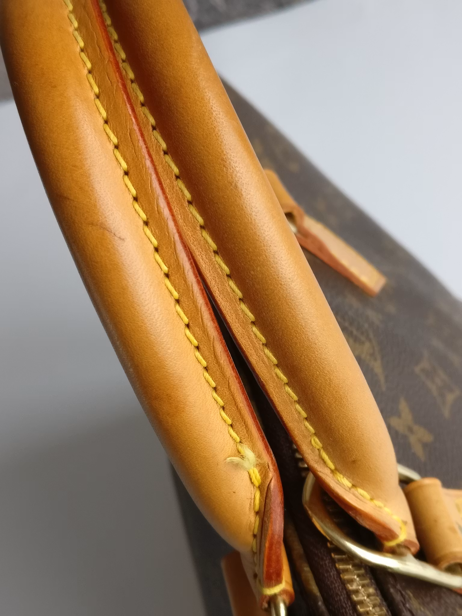 Louis Vuitton Alma PM