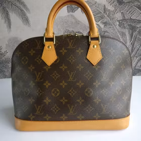 Louis Vuitton Alma PM
