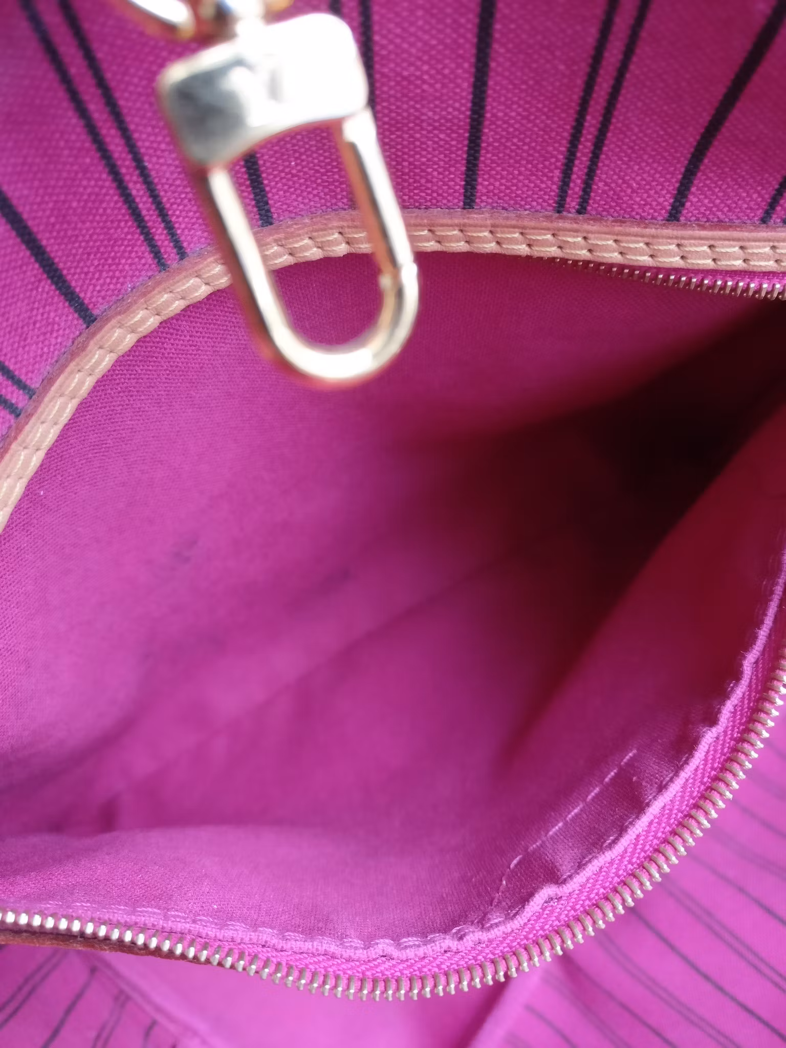 Louis Vuitton Neverfull MM
