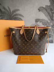 Louis Vuitton Neverfull MM