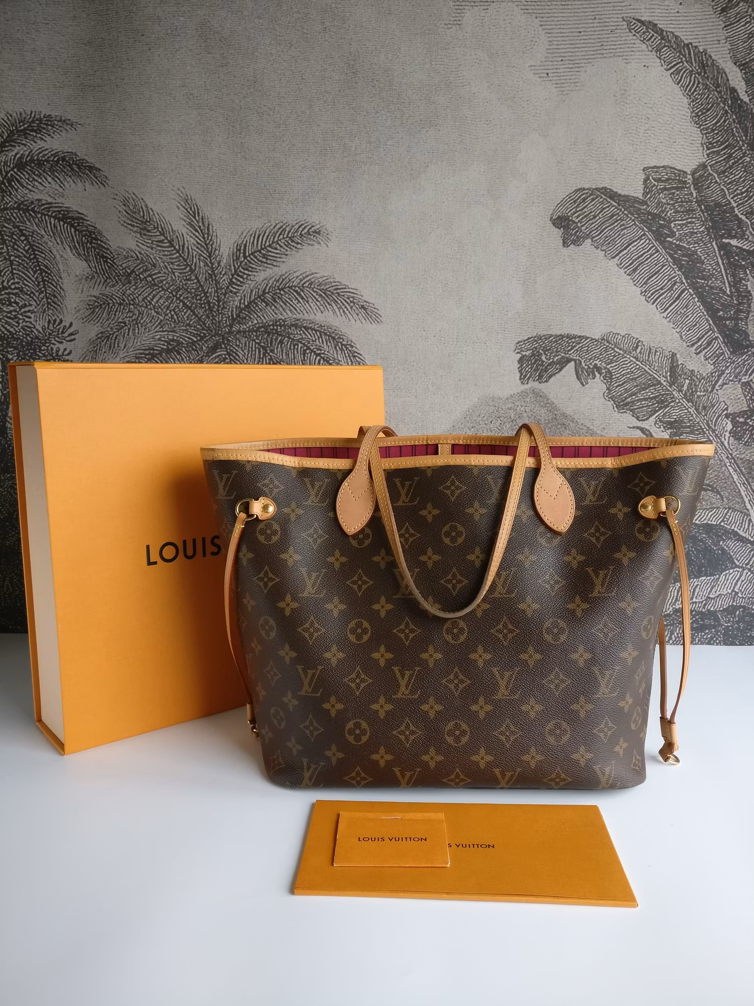 Louis Vuitton Neverfull MM