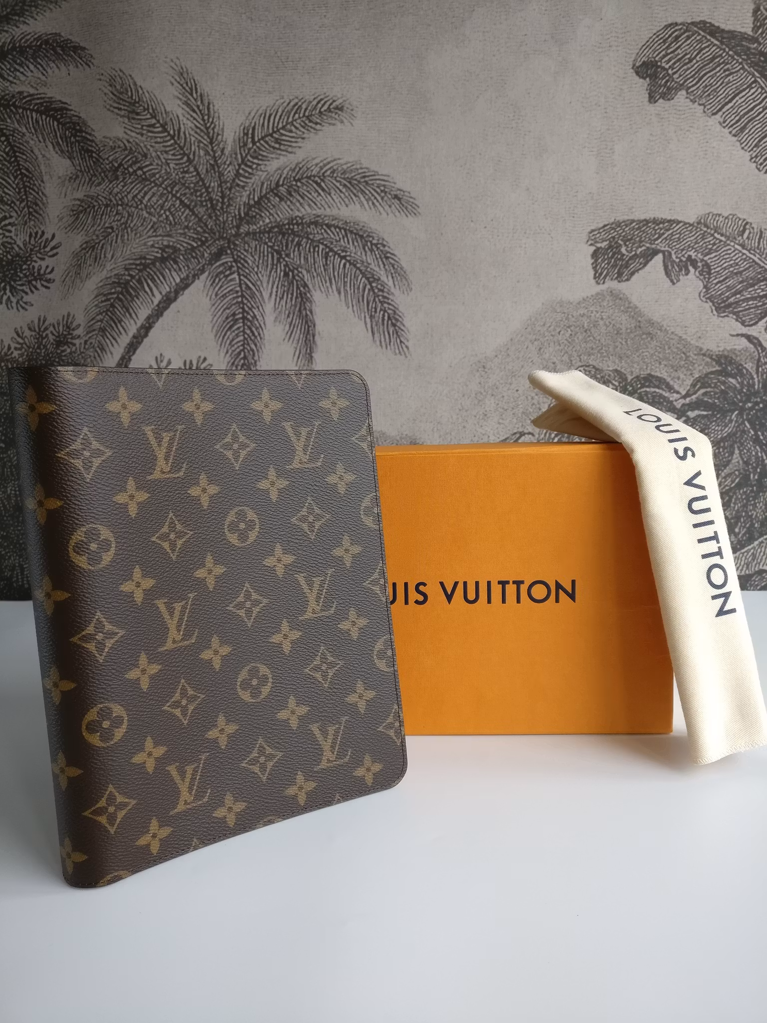 Louis Vuitton Desk Agenda cover