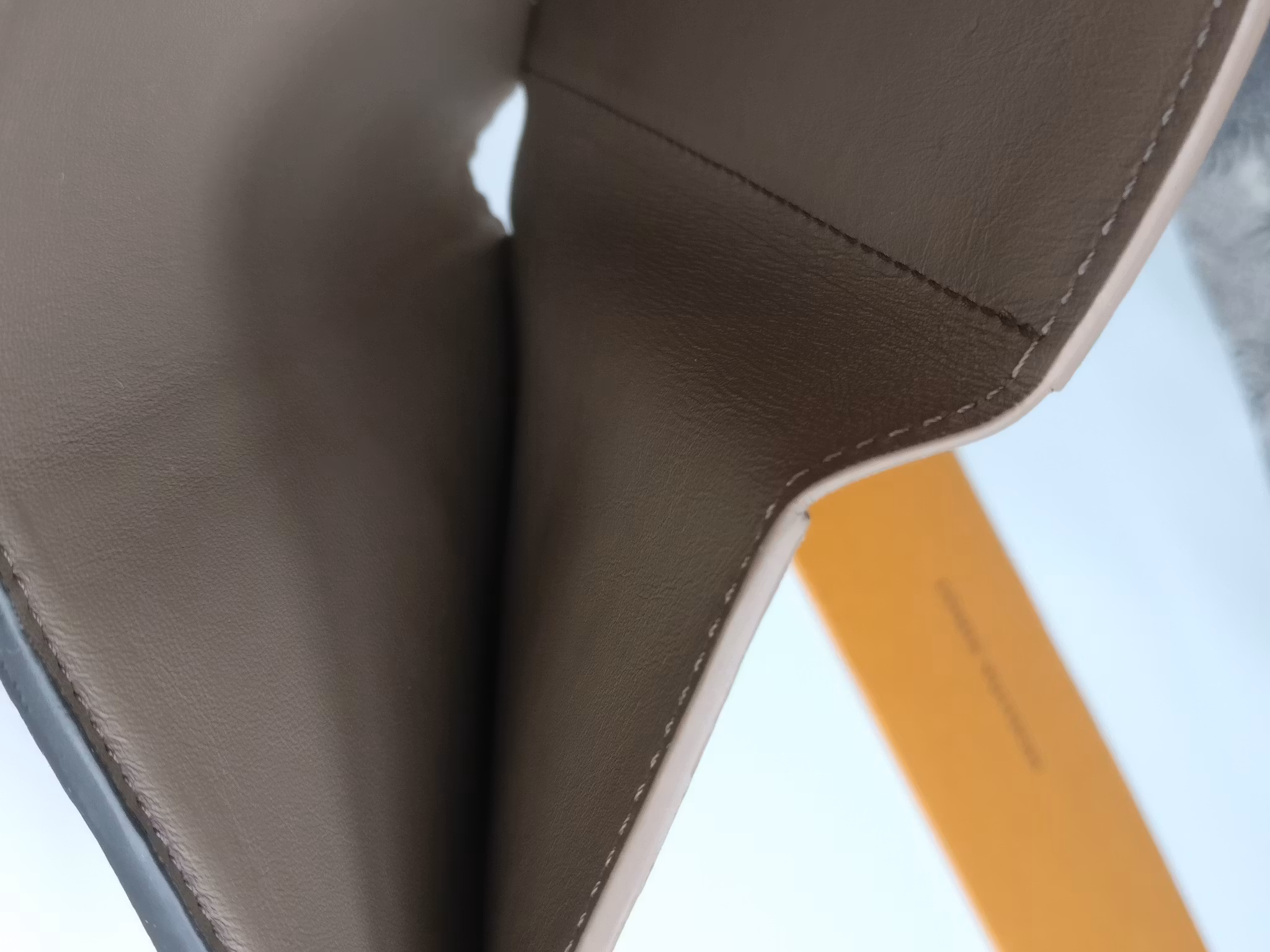 Louis Vuitton Capucines Compact Wallet magnolia