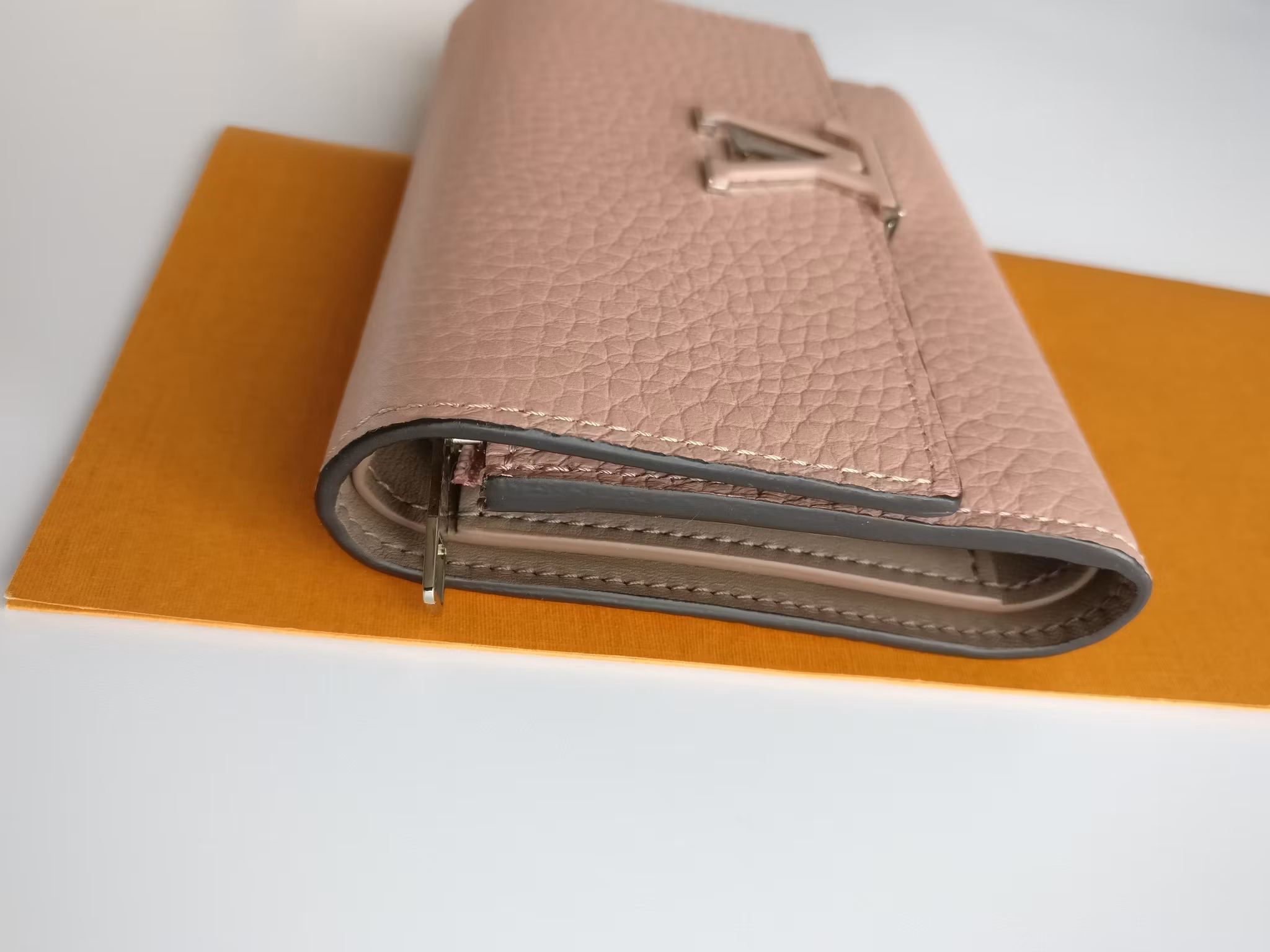 Louis Vuitton Capucines Compact Wallet magnolia