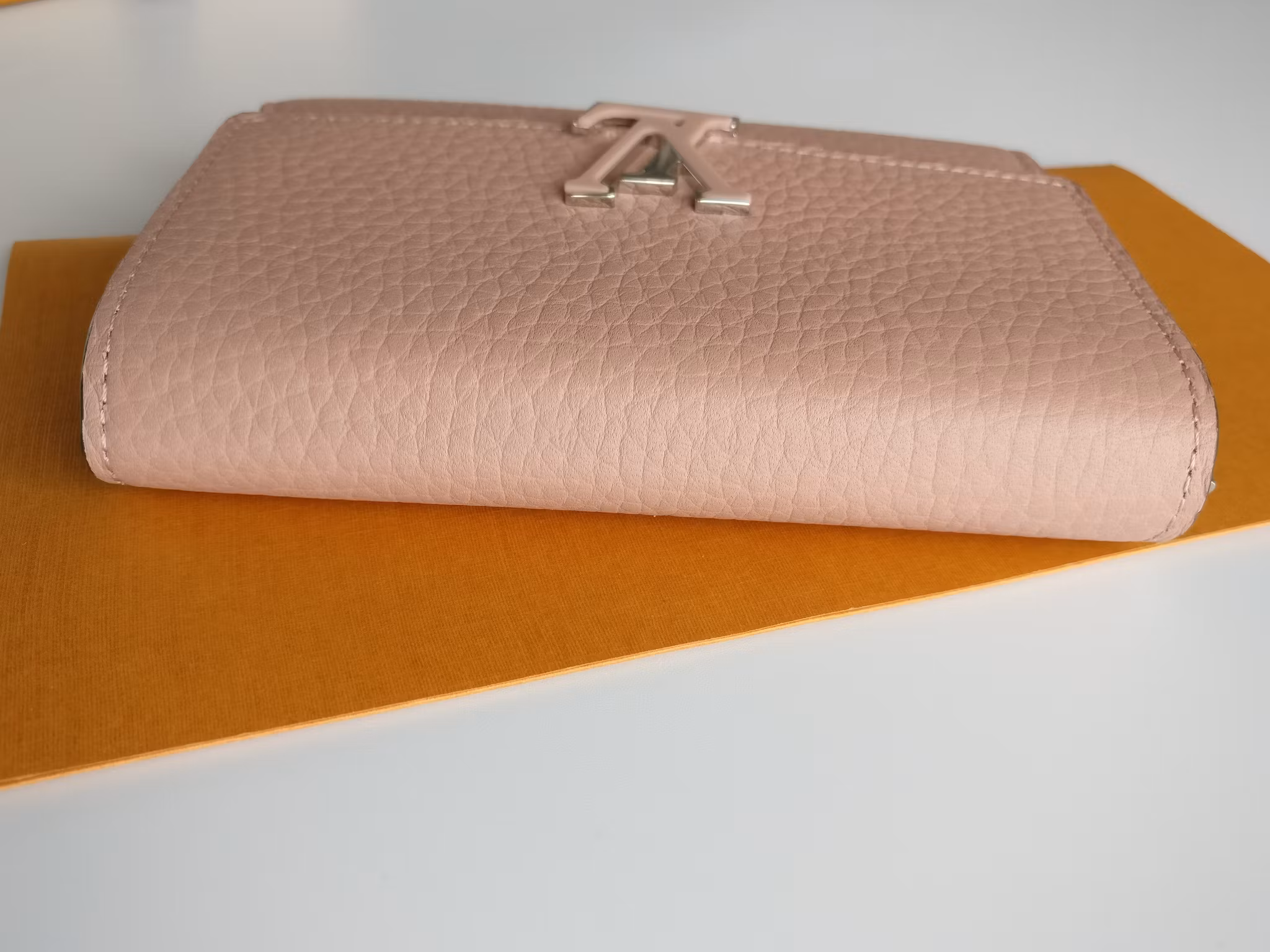 Louis Vuitton Capucines Compact Wallet magnolia