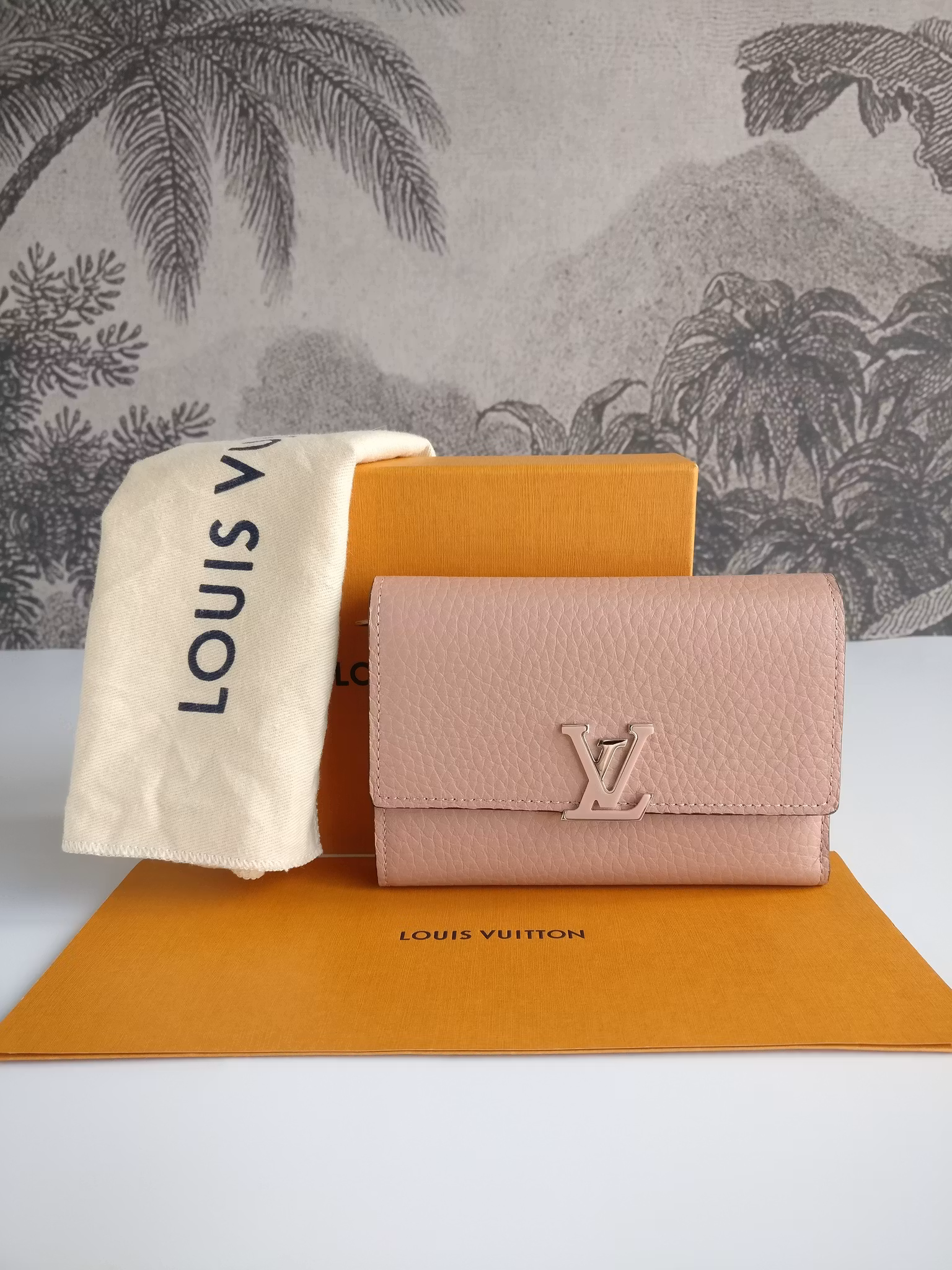 Louis Vuitton Capucines Compact Wallet magnolia