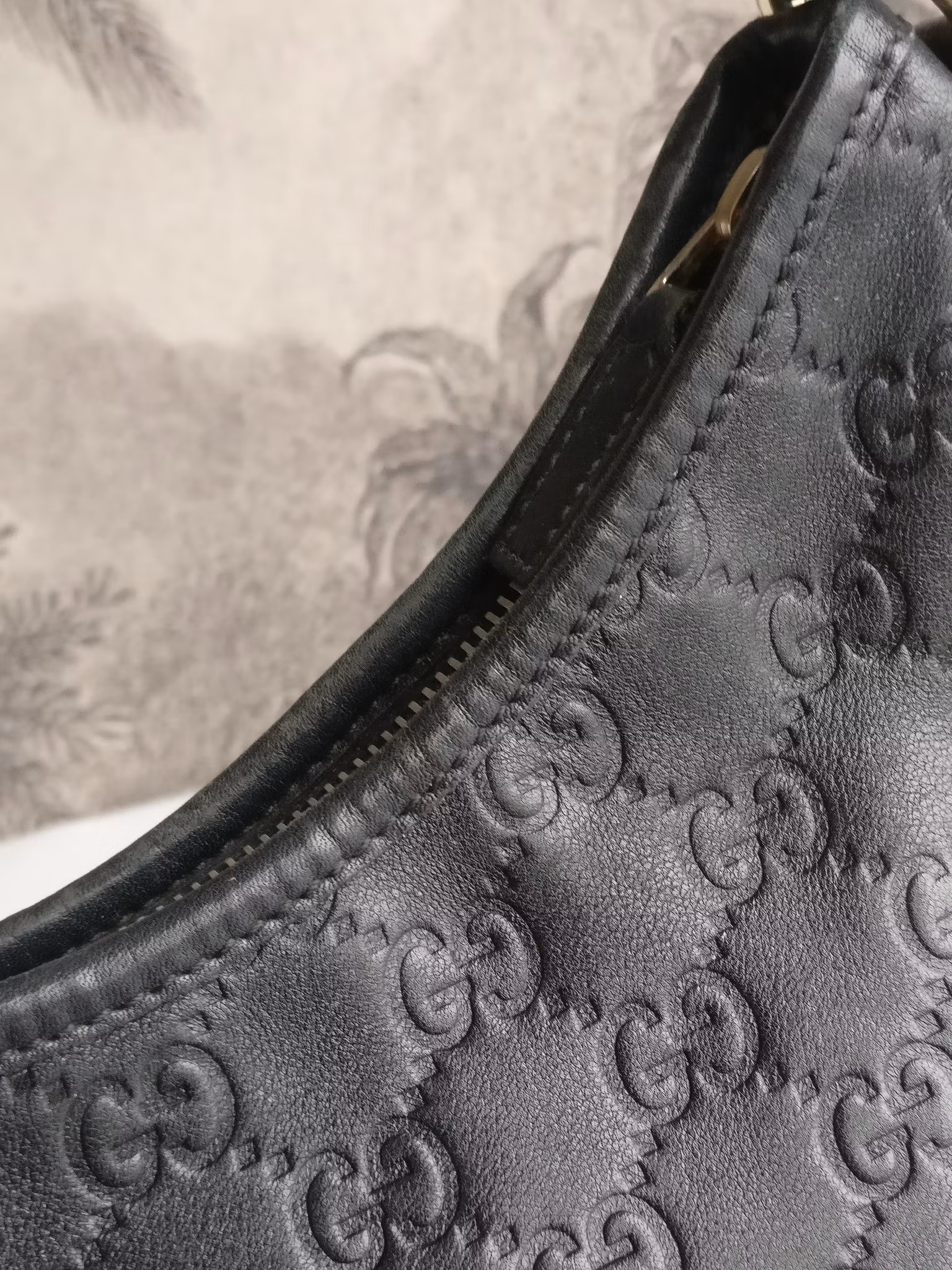Gucci Guccissima Leather Abbey hobo