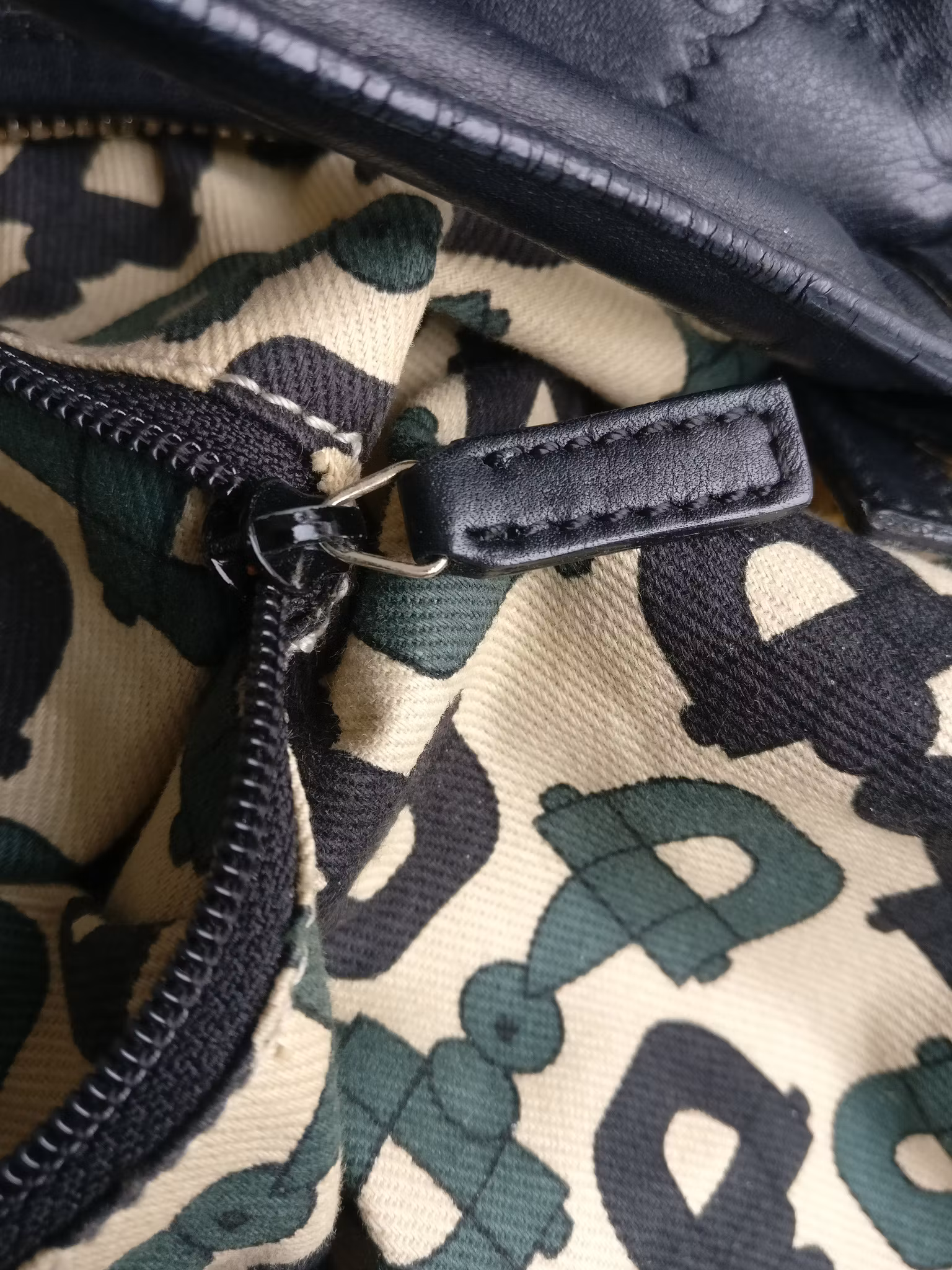 Gucci Guccissima Leather Abbey hobo