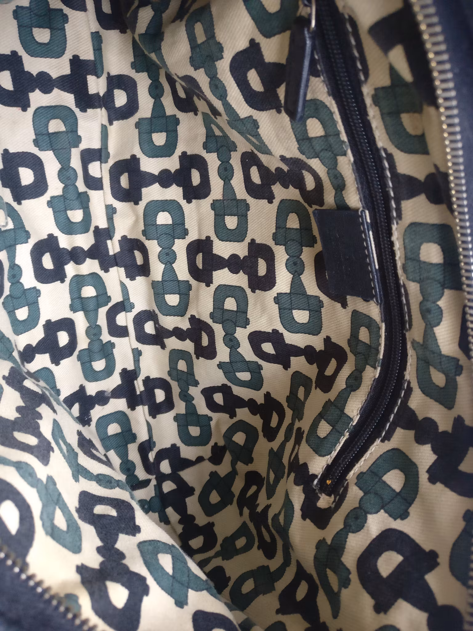 Gucci Guccissima Leather Abbey hobo