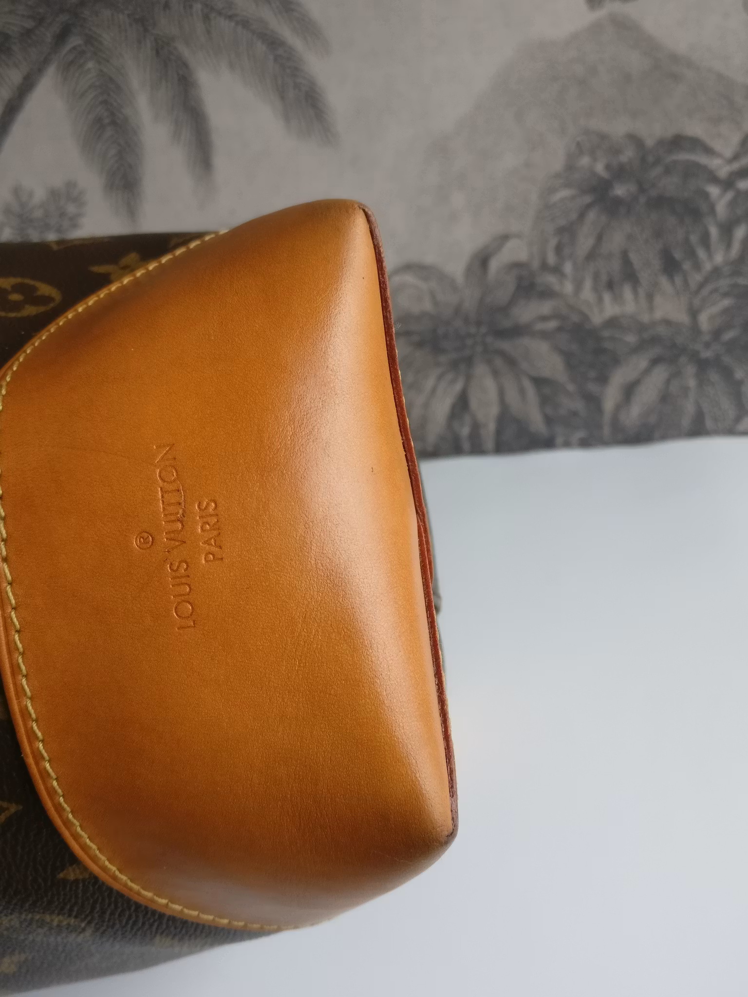 Louis Vuitton Berri MM