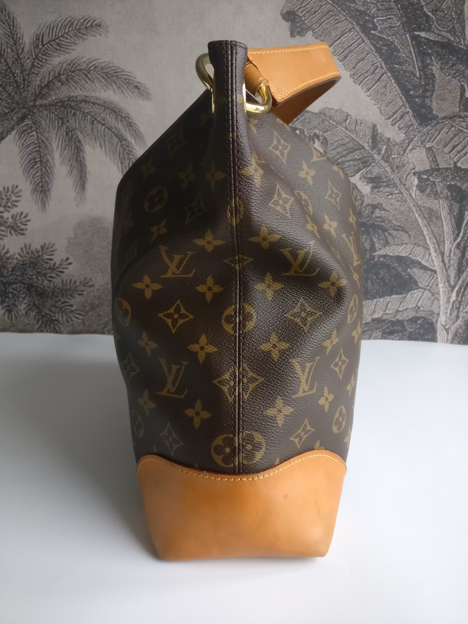 Louis Vuitton Berri MM