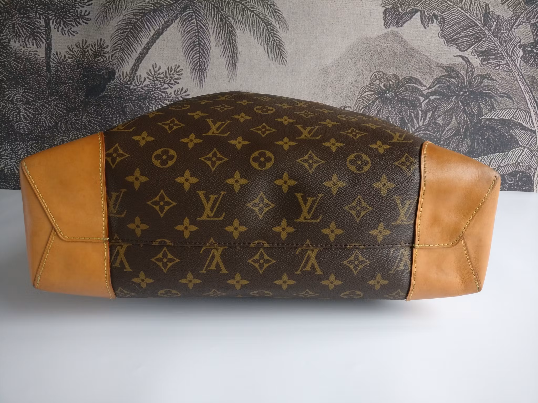 Louis Vuitton Berri MM