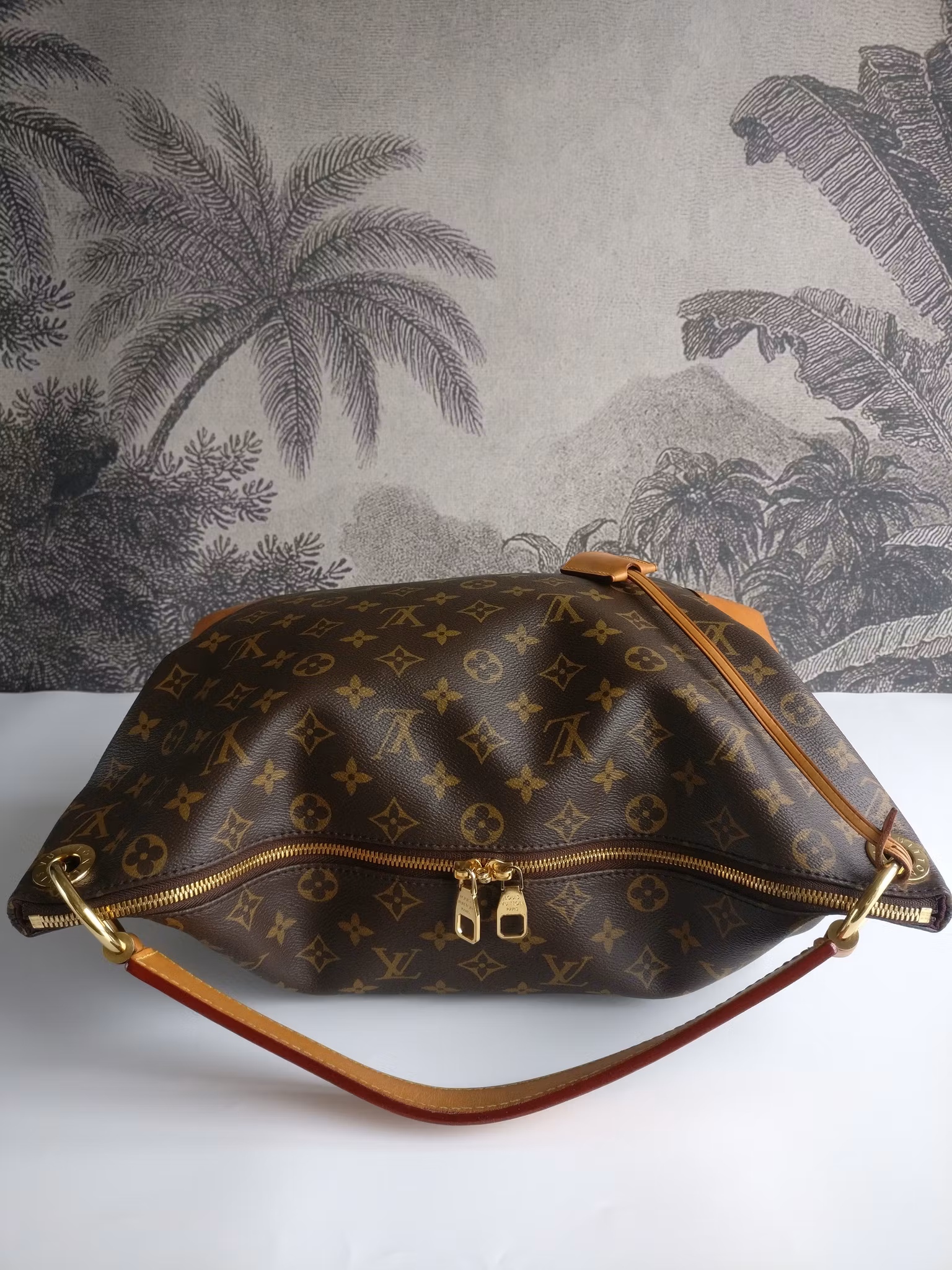 Louis Vuitton Berri MM