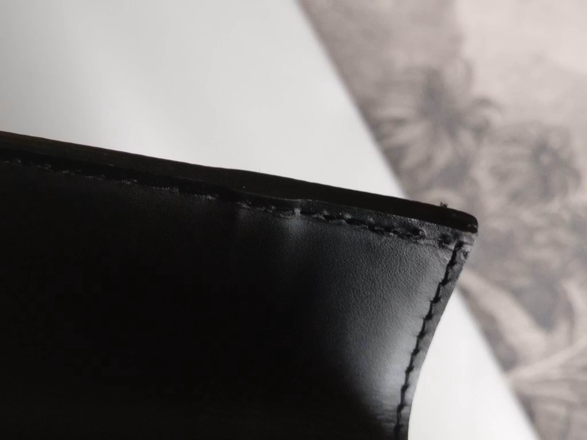 Louis Vuitton Sac Plat black epi