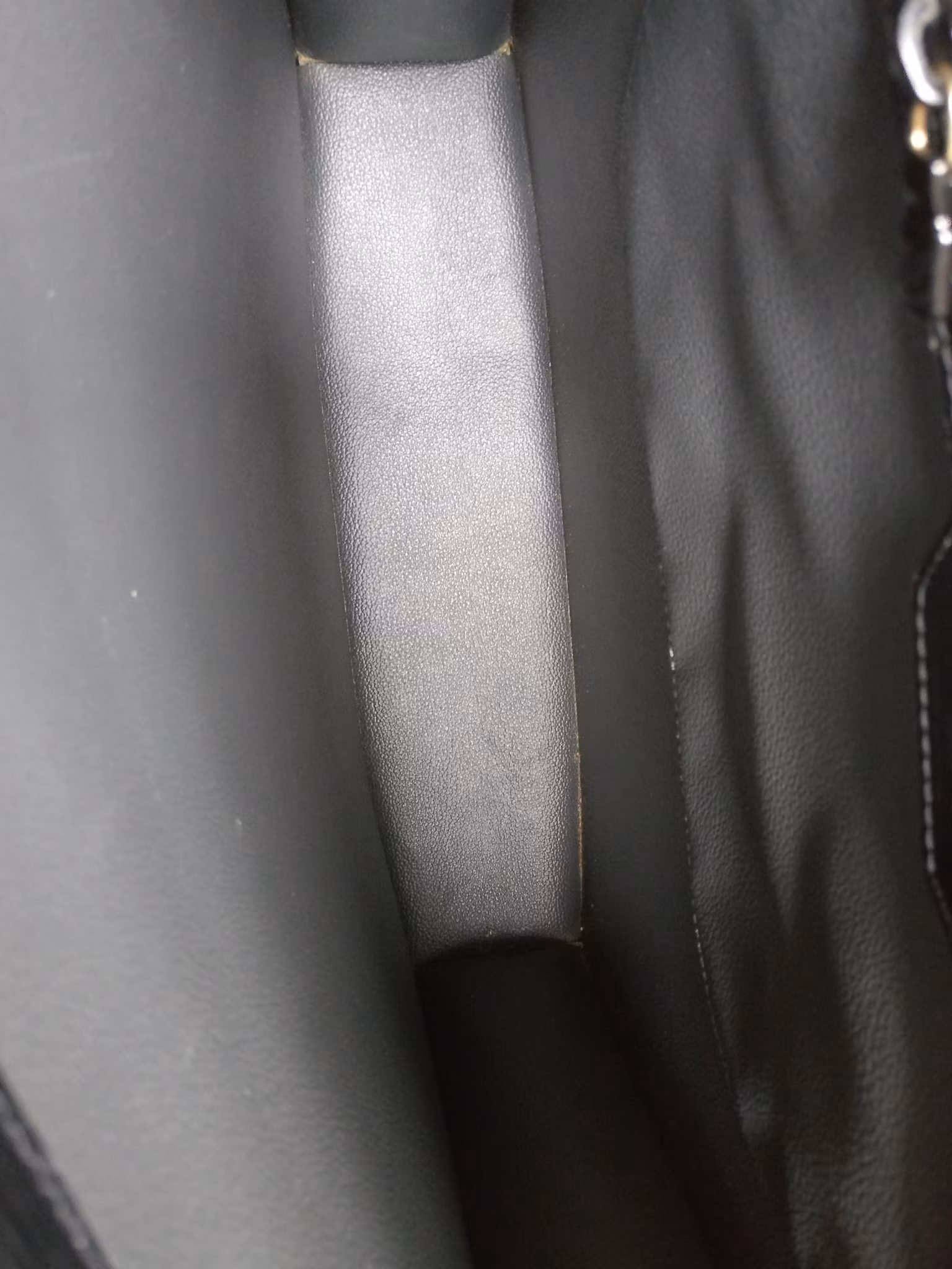 Louis Vuitton Sac Plat black epi