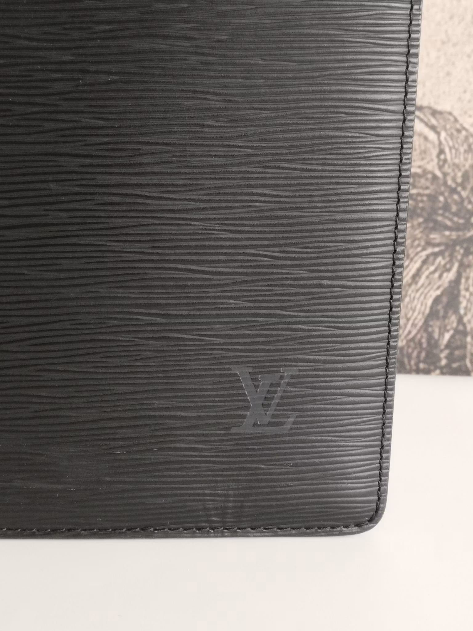 Louis Vuitton Sac Plat black epi