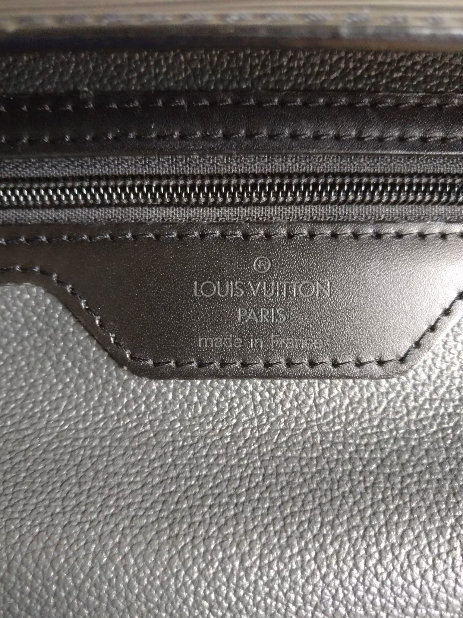 Louis Vuitton Sac Plat black epi