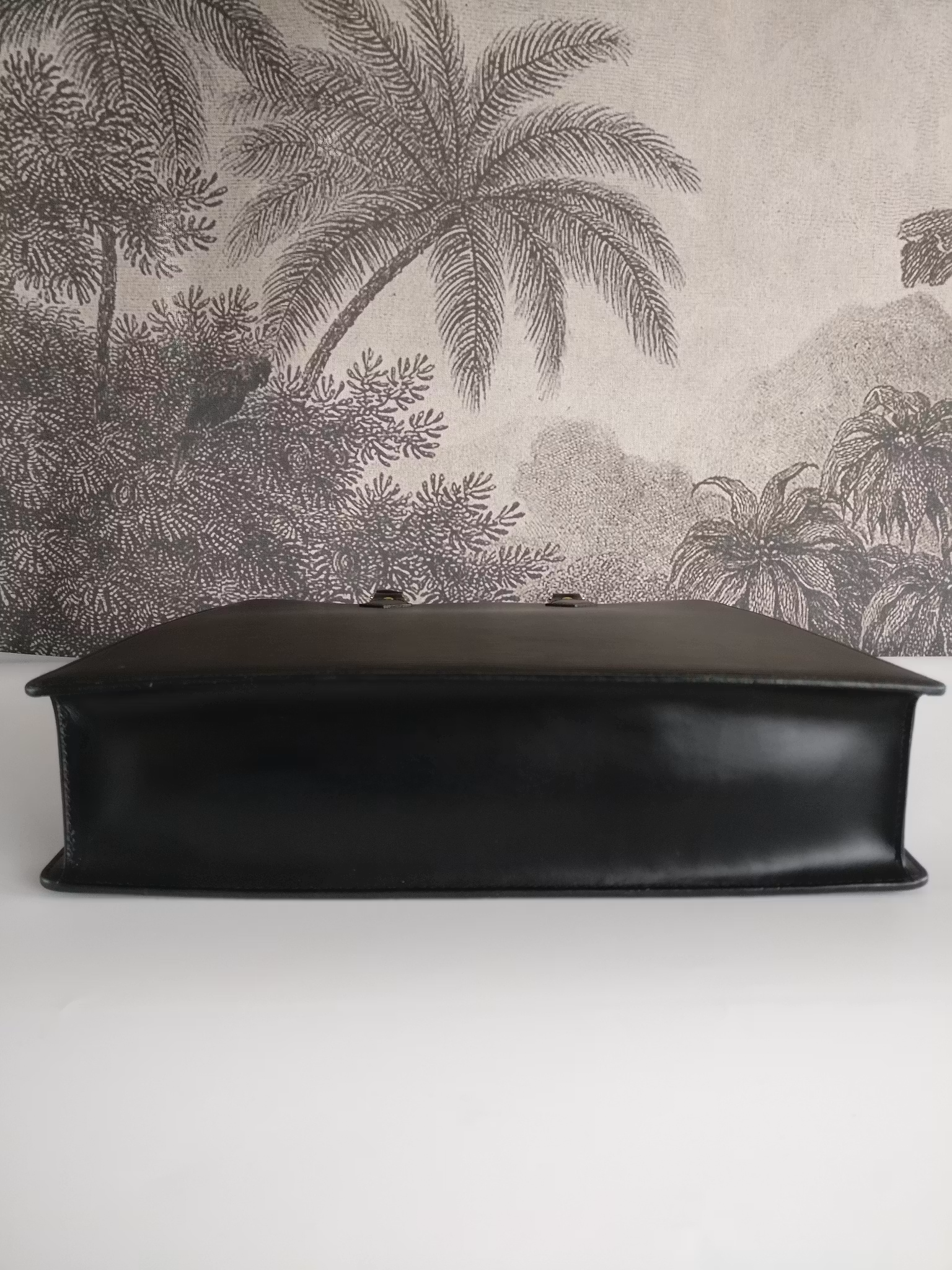 Louis Vuitton Sac Plat black epi