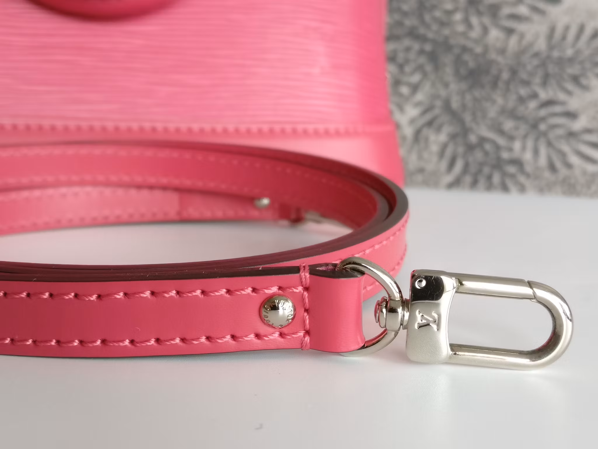 Louis Vuitton Alma BB epi