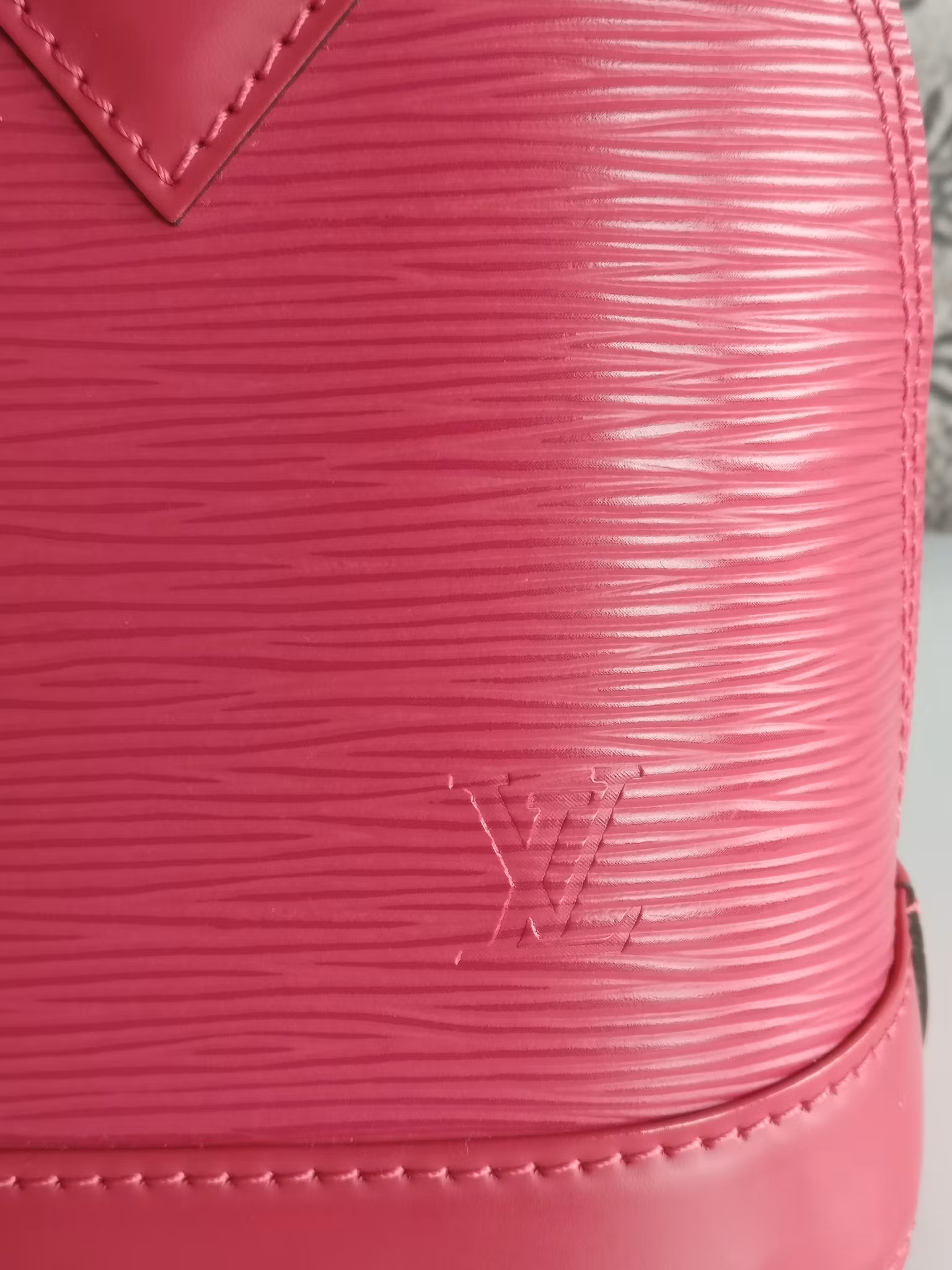 Louis Vuitton Alma BB epi