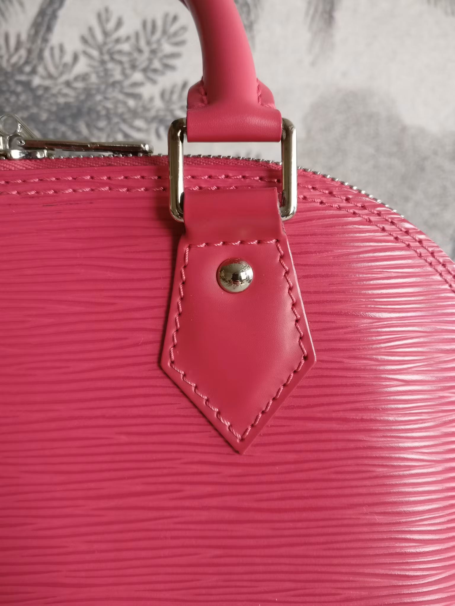 Louis Vuitton Alma BB epi