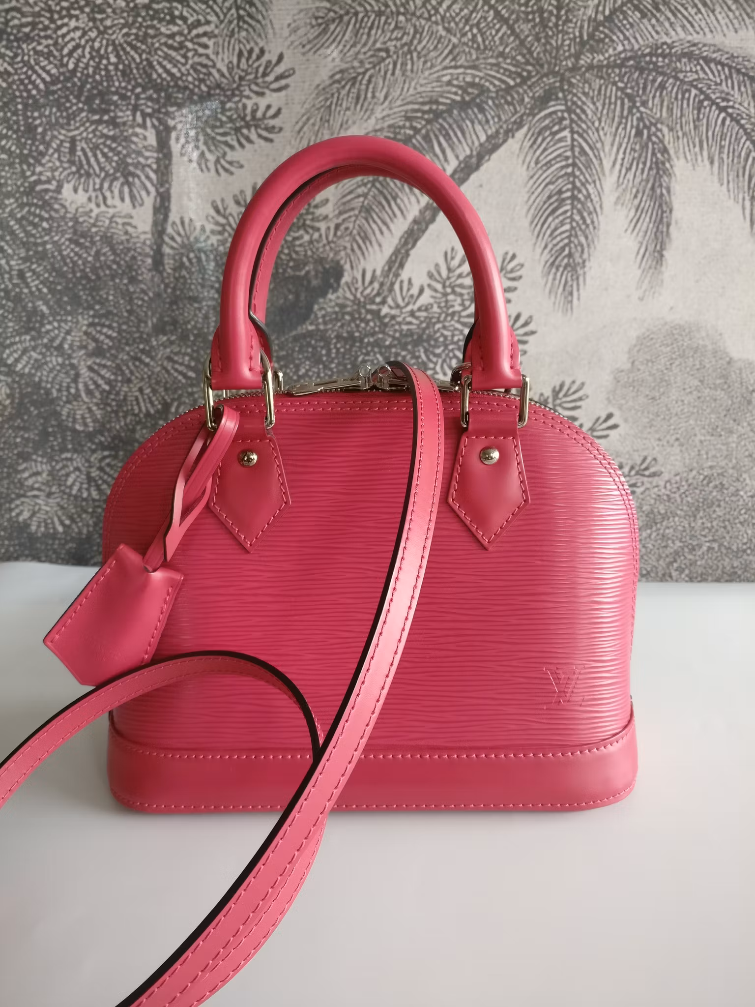 Louis Vuitton Alma BB epi