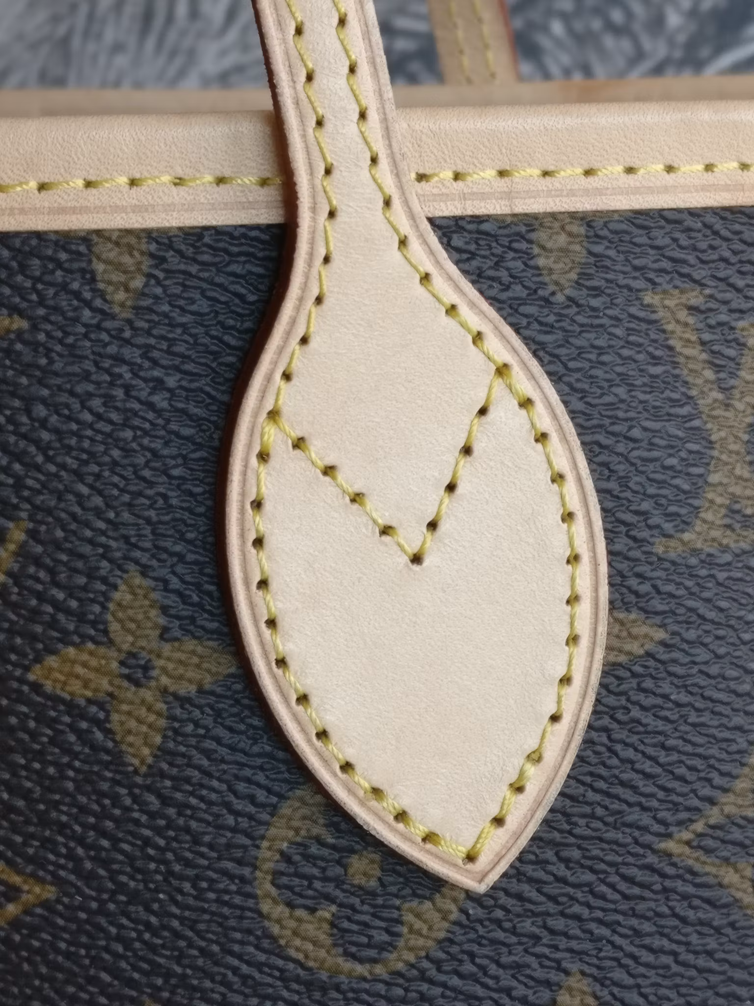 Louis Vuitton Neverfull MM