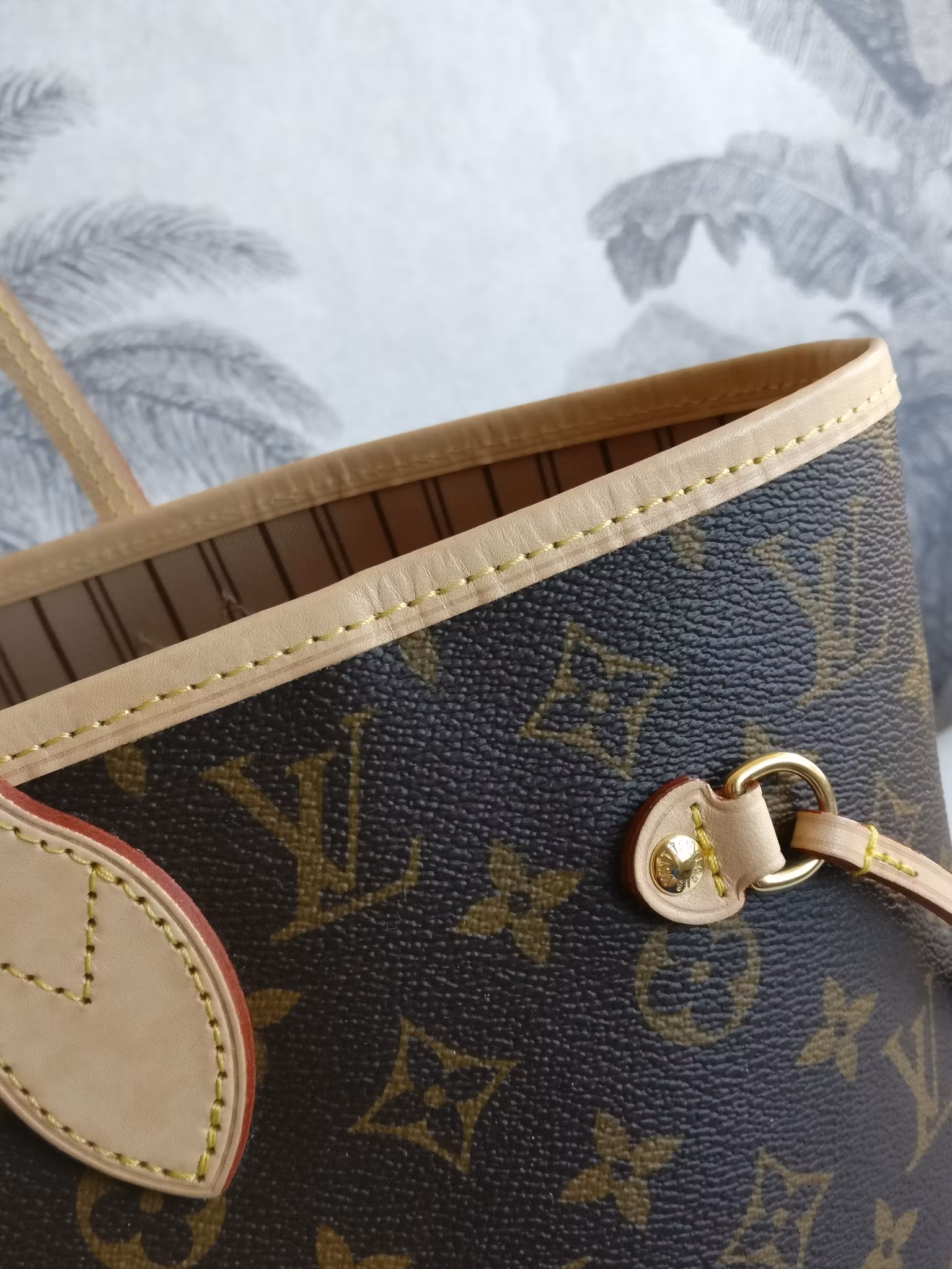 Louis Vuitton Neverfull MM