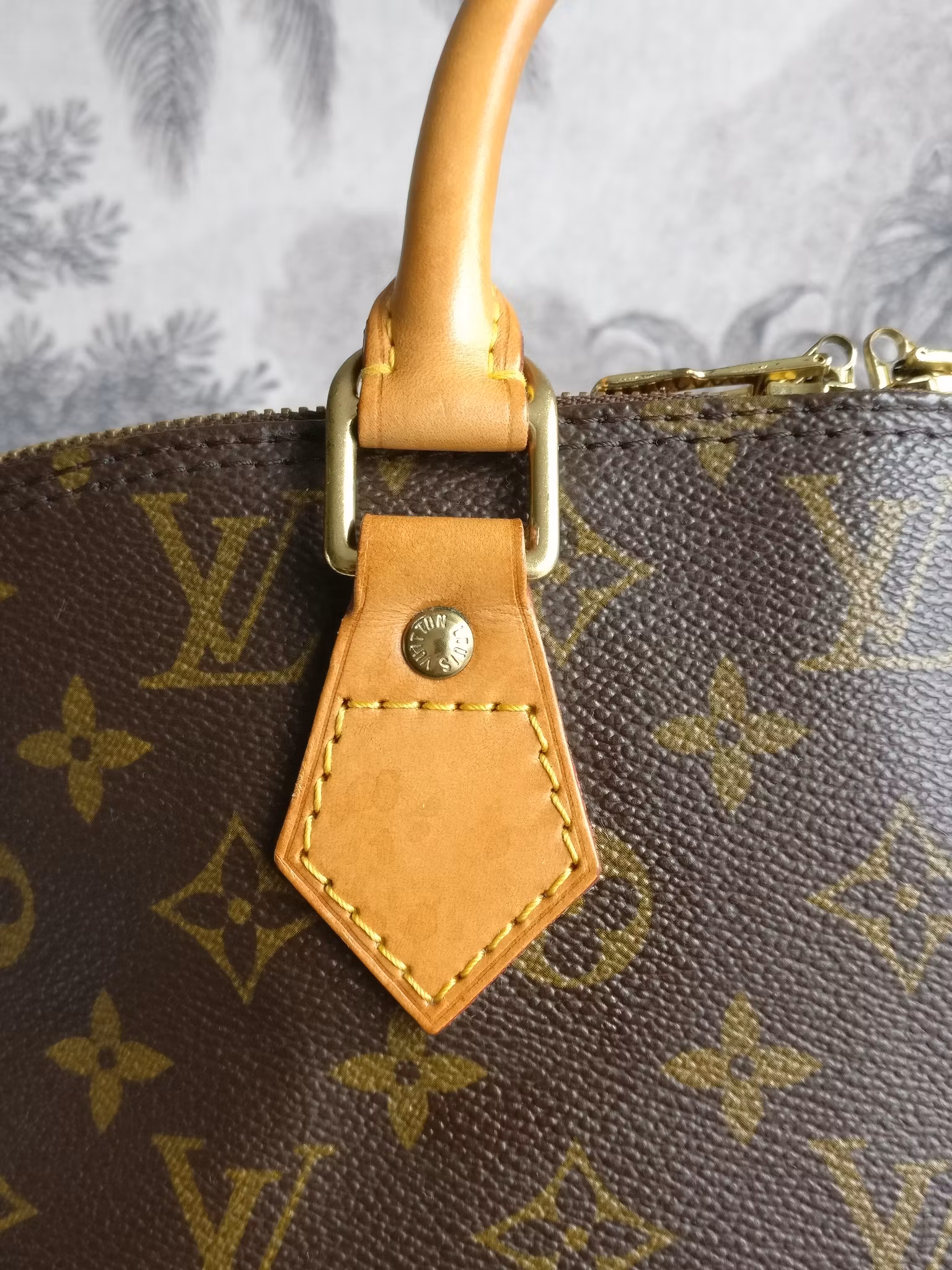 Louis Vuitton Alma PM