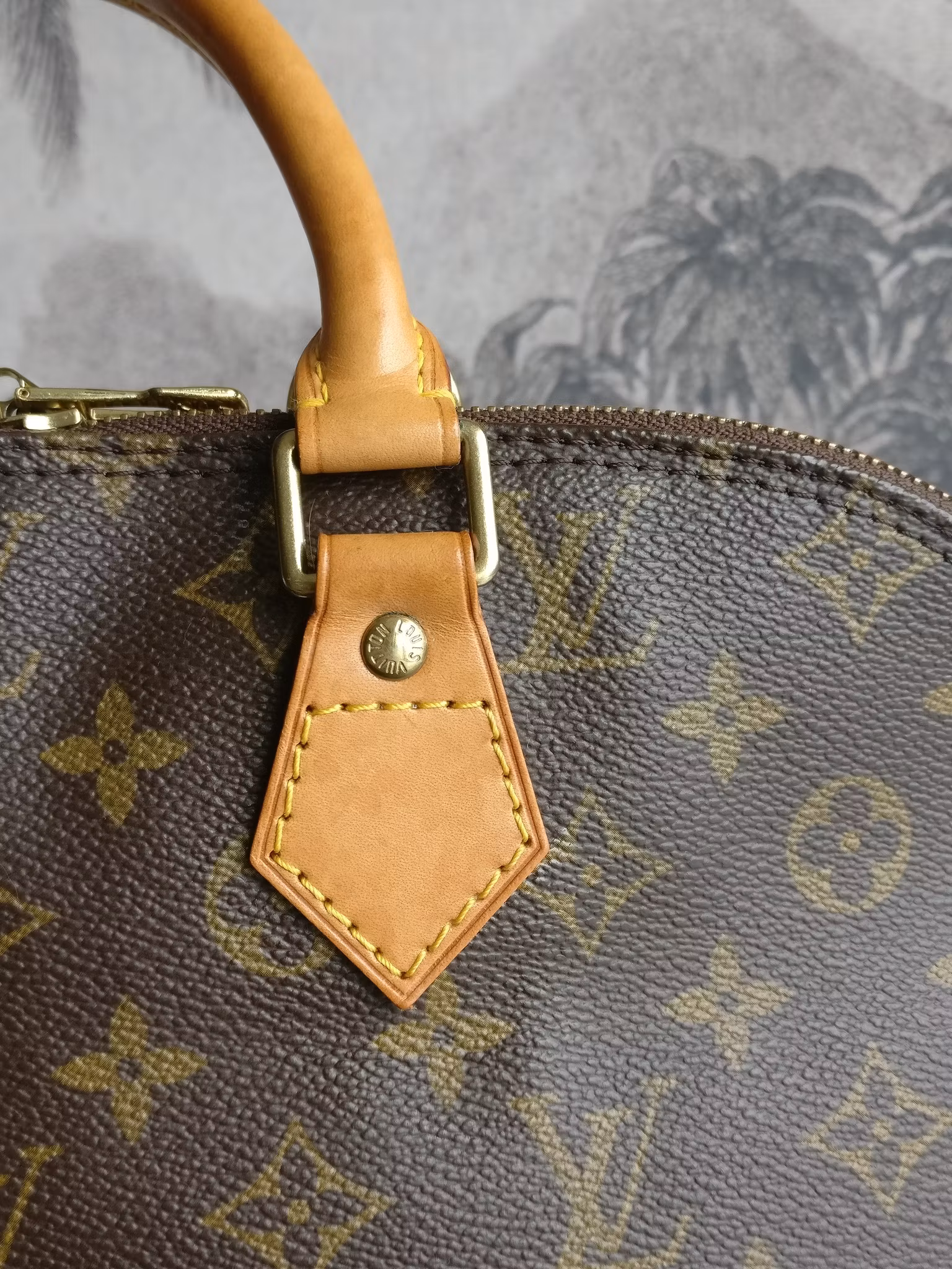 Louis Vuitton Alma PM
