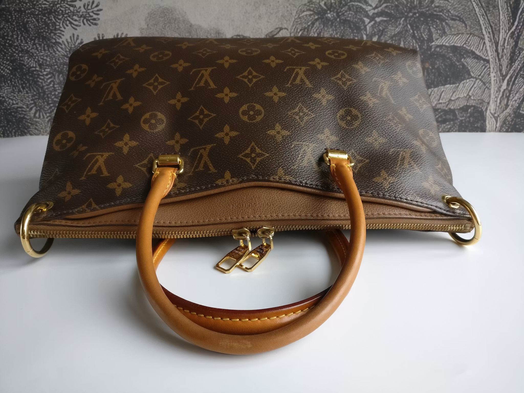 Louis Vuitton Pallas MM tote