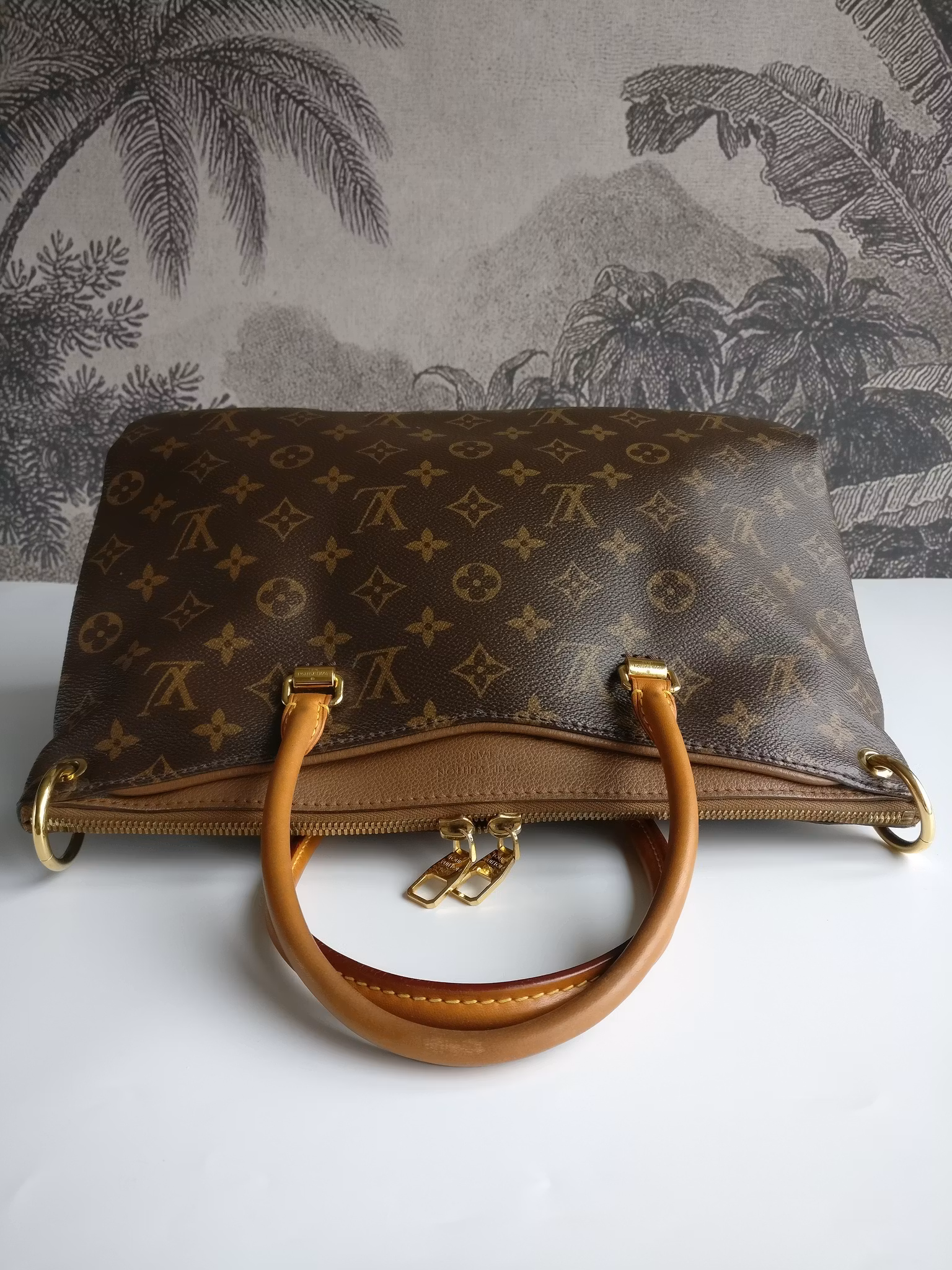 Louis Vuitton Pallas MM tote