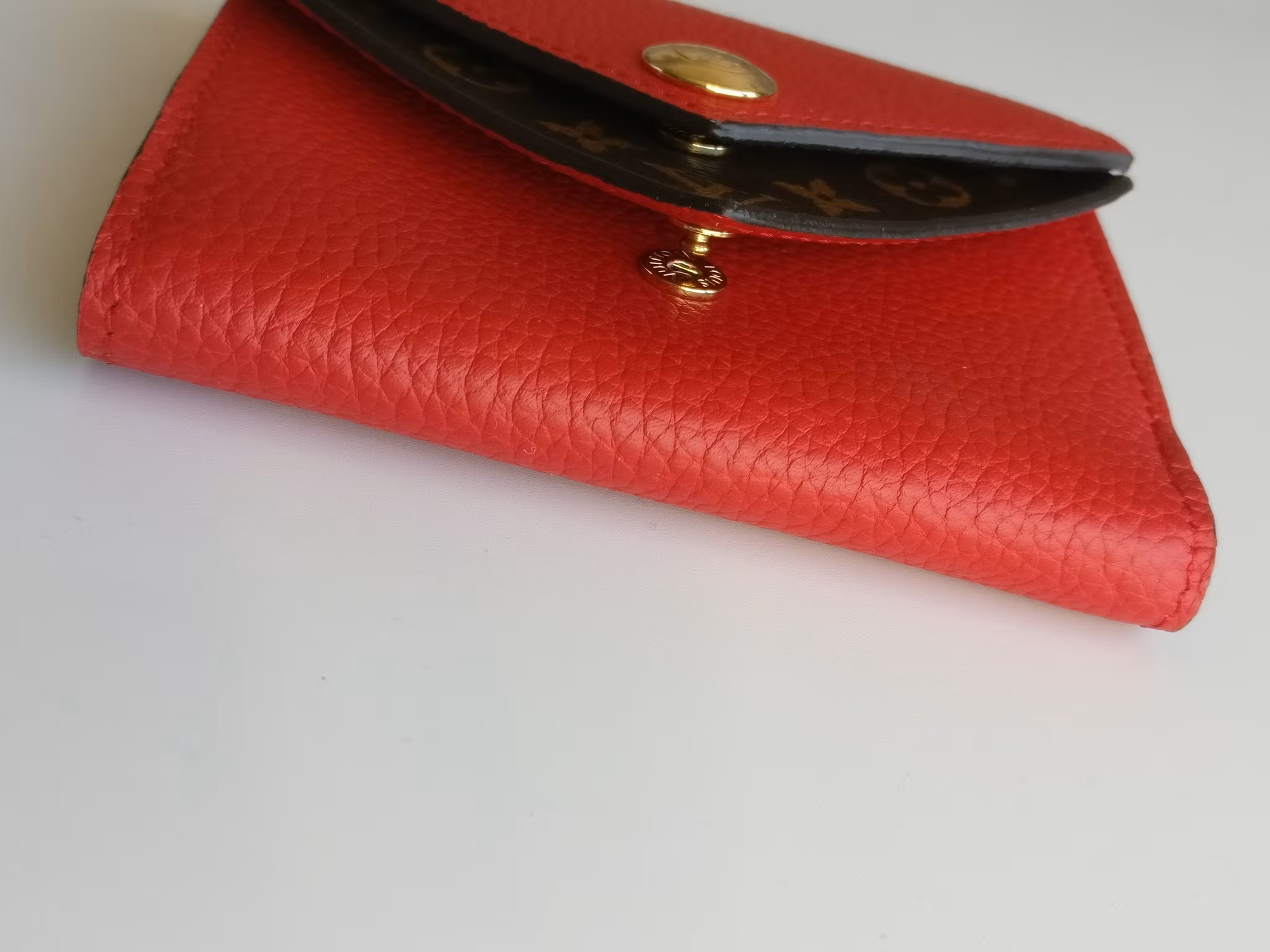 Louis Vuitton Double V compact wallet Rubion