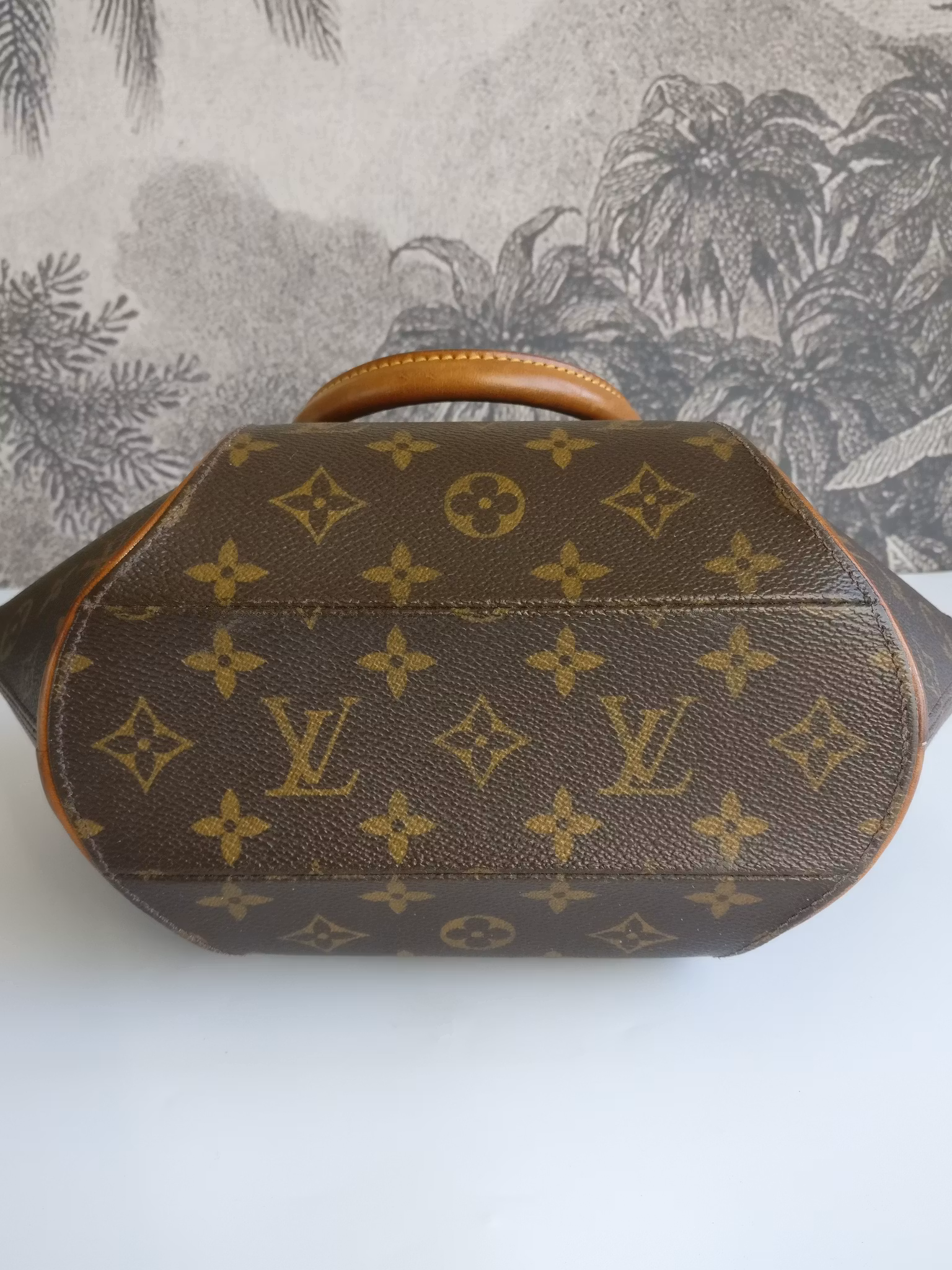 Louis Vuitton Ellipse PM