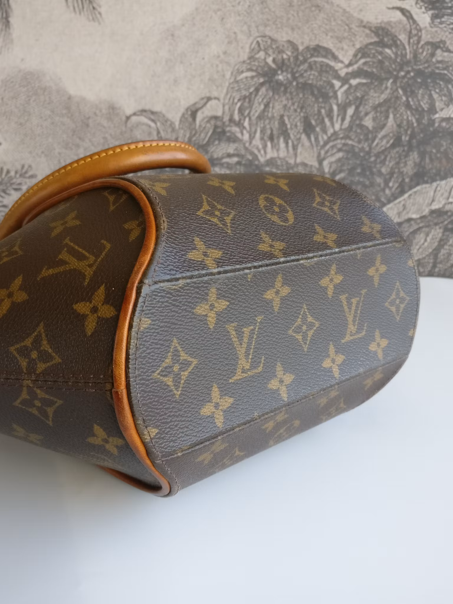 Louis Vuitton Ellipse PM