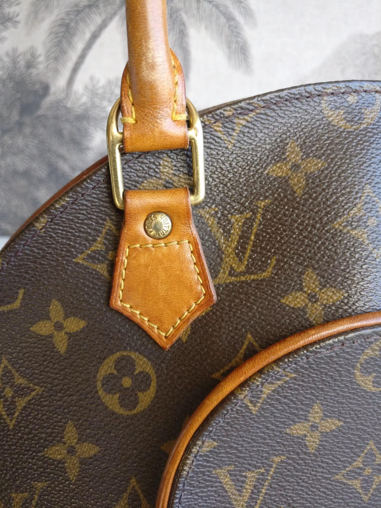 Louis Vuitton Ellipse PM
