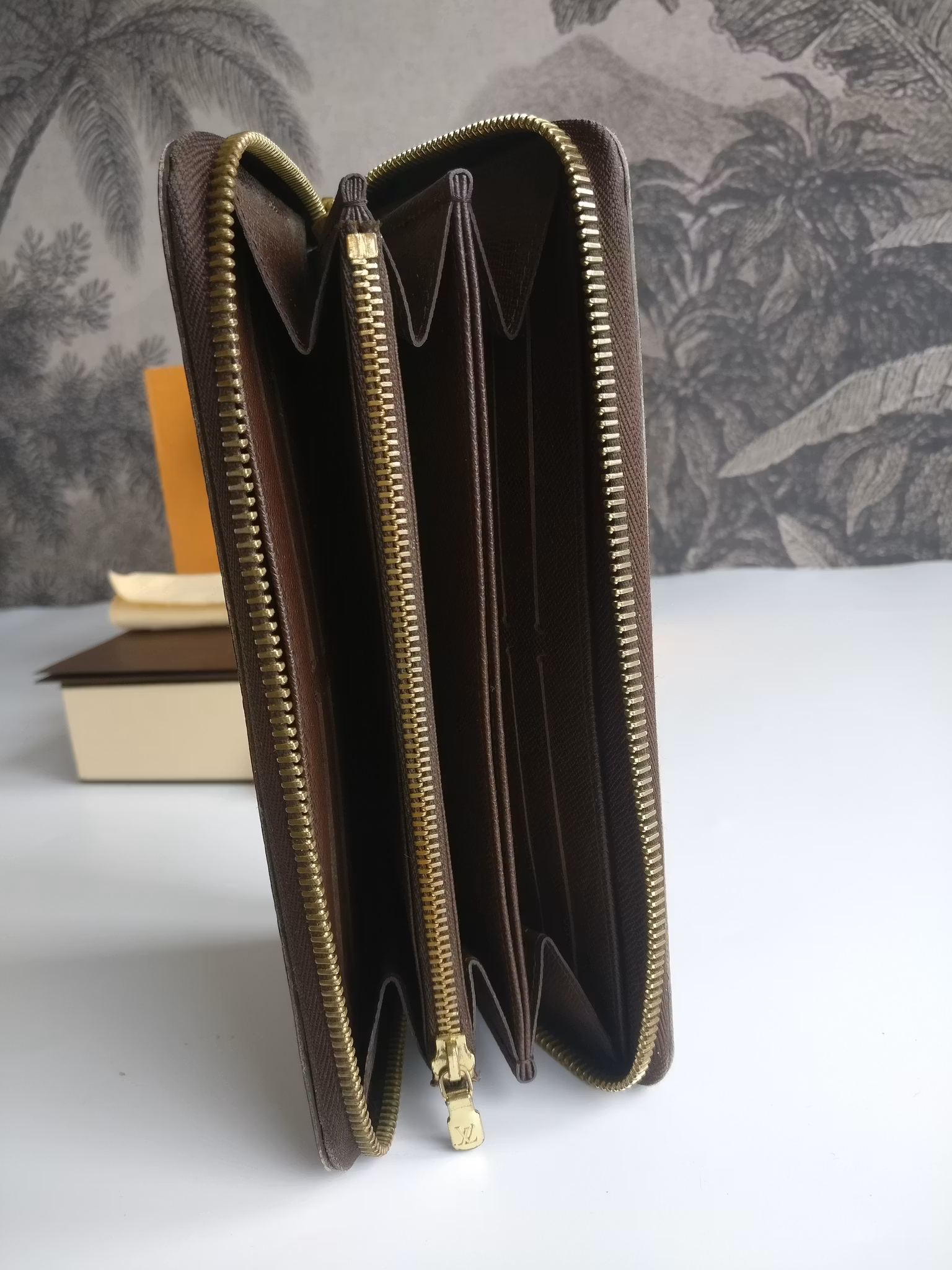 Louis Vuitton Zippy wallet damier ebene