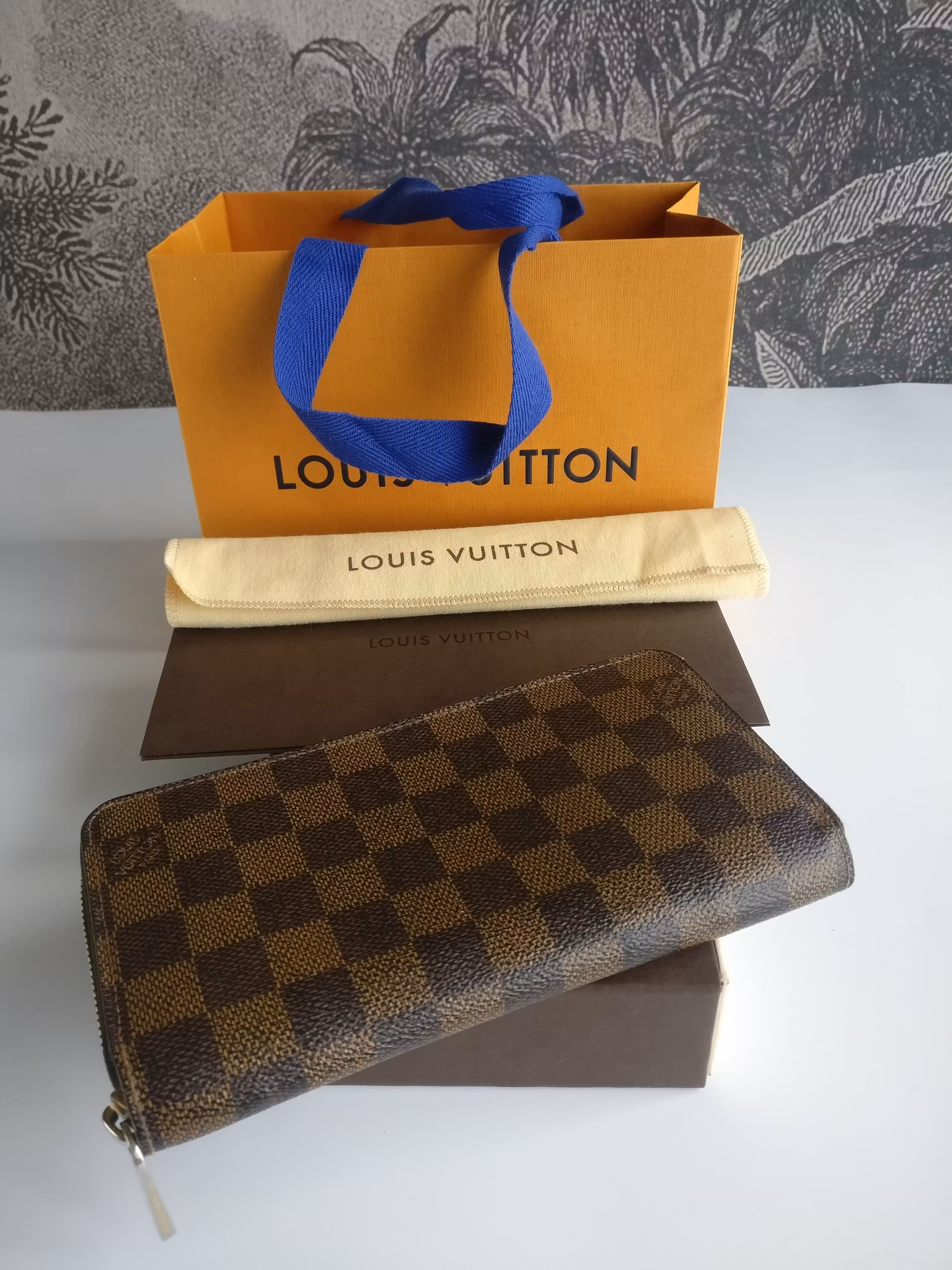 Louis Vuitton Zippy wallet damier ebene