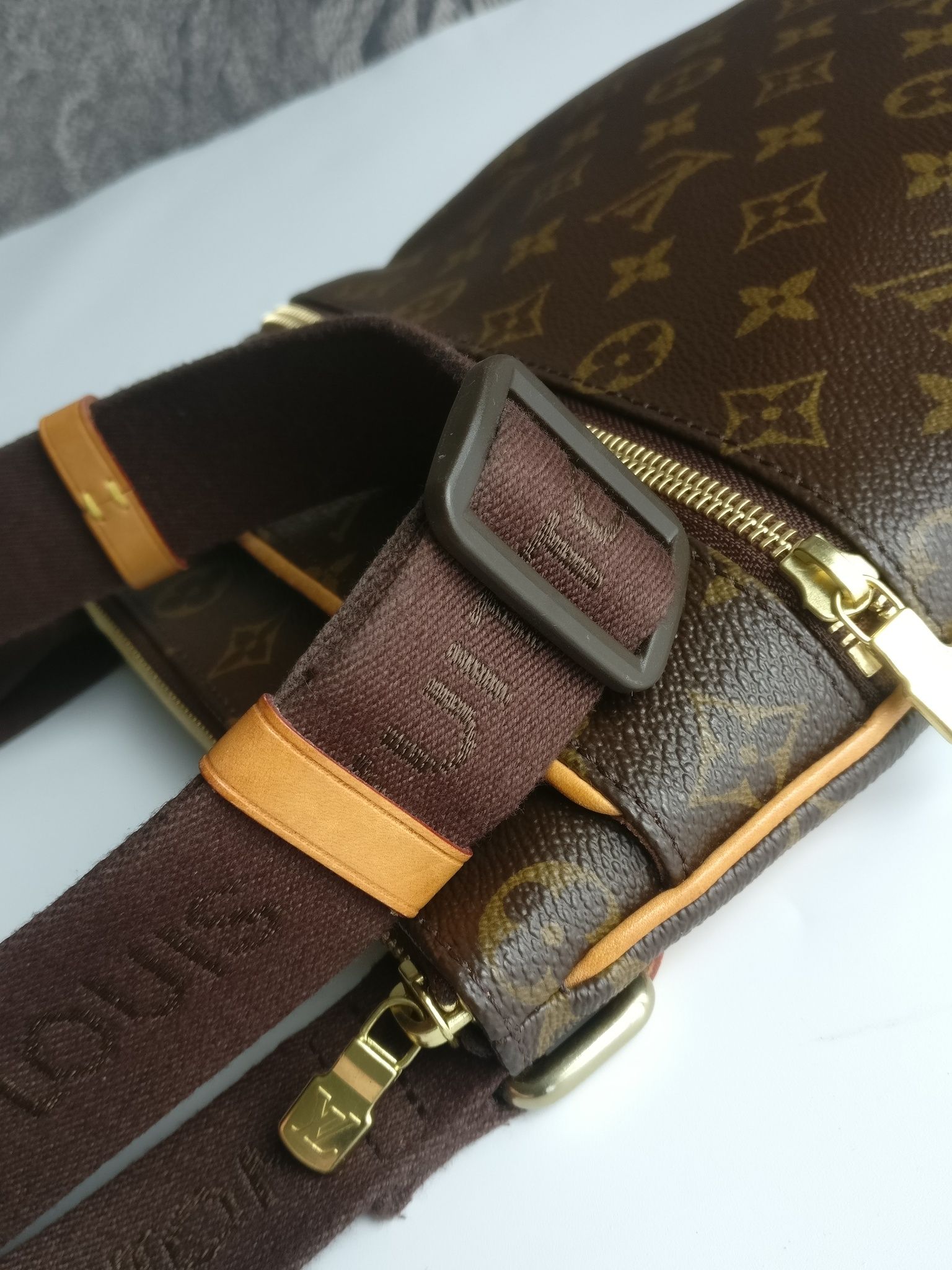 Louis Vuitton Pochette Valmy