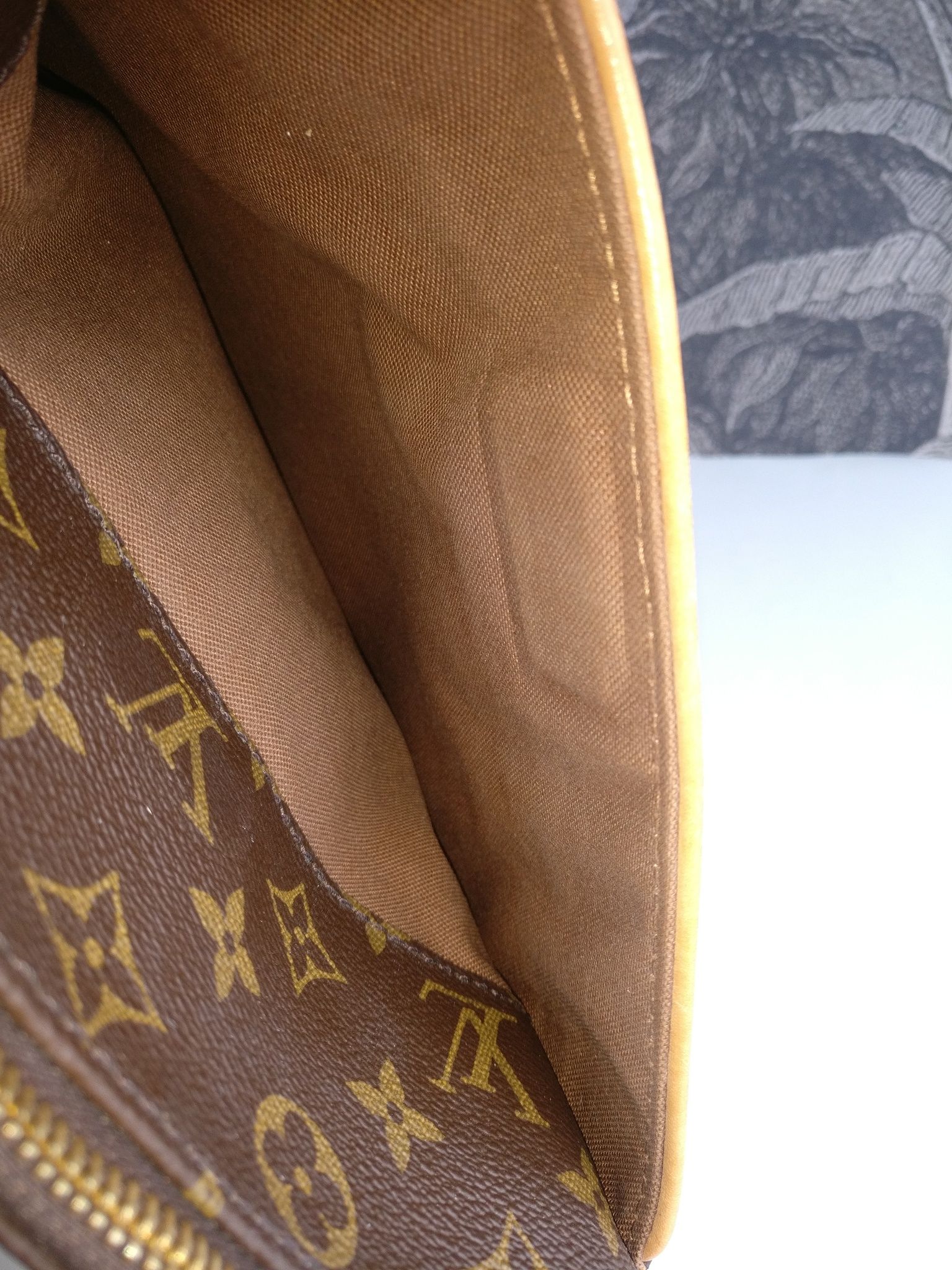 Louis Vuitton Pochette Valmy