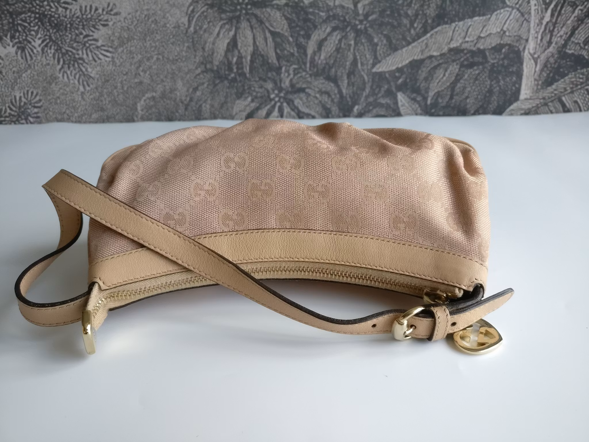 Gucci Pink GG Canvas Interlocking G Heart Pochette