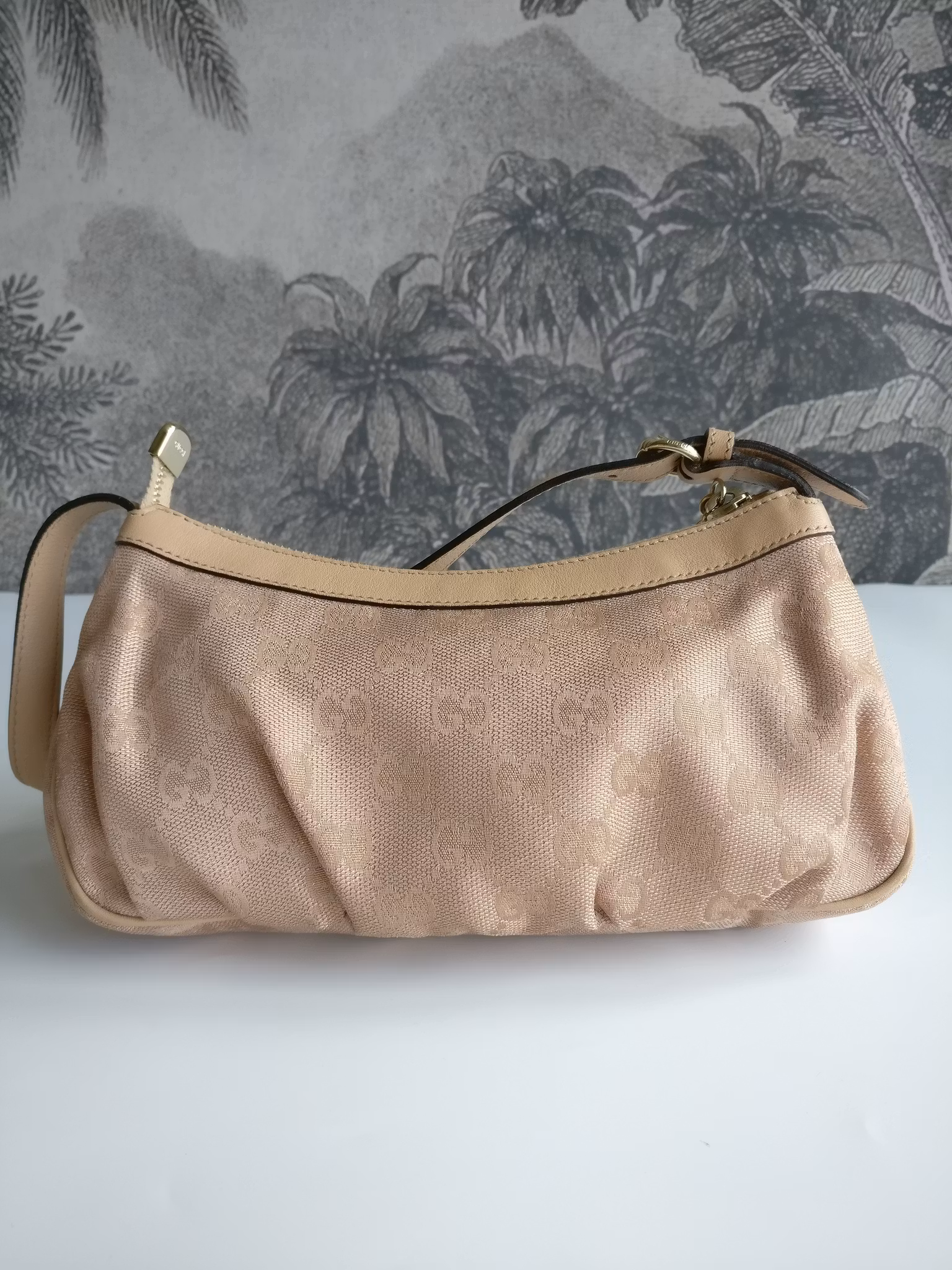 Gucci Pink GG Canvas Interlocking G Heart Pochette