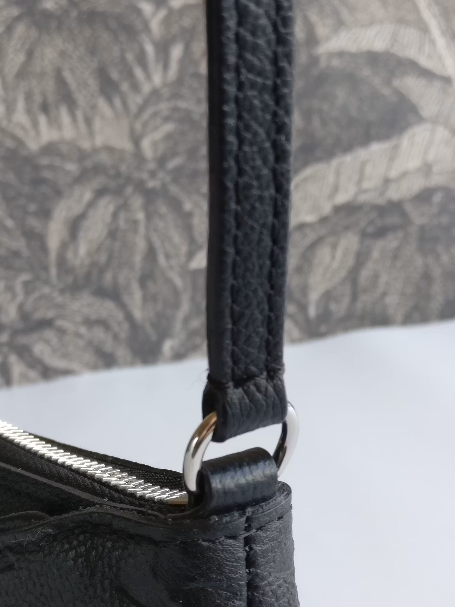 Louis Vuitton Pochette Pallas Uniformes