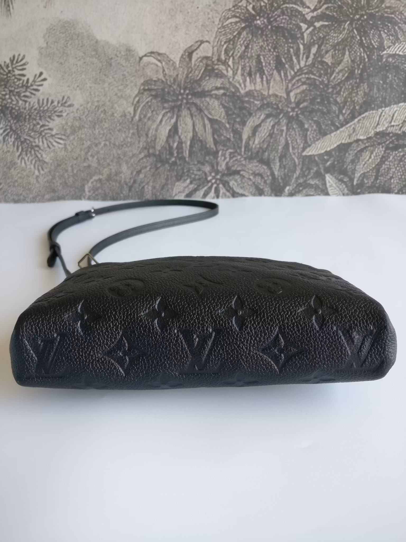 Louis Vuitton Pochette Pallas Uniformes