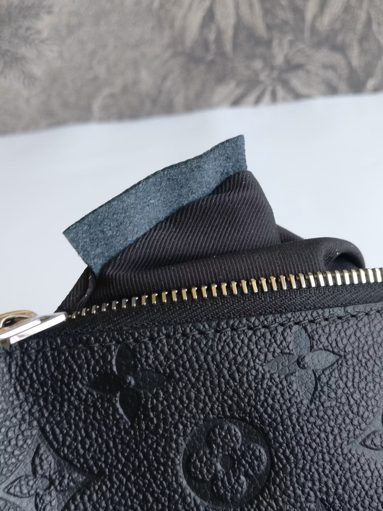 Louis Vuitton Pochette Pallas Uniformes